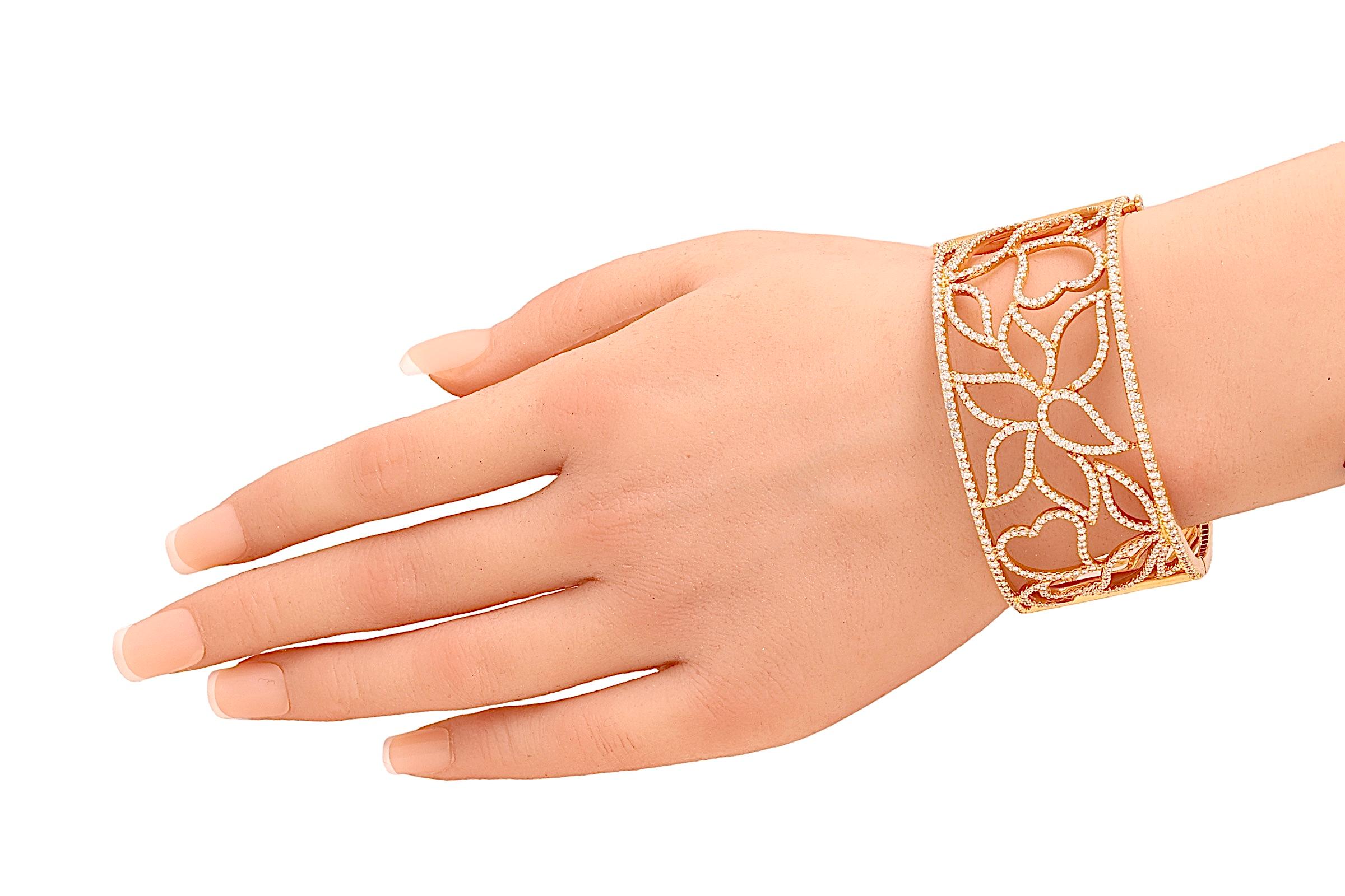 18kt Pink Gold Cuff Bracelet, Flower Design, set with 5.87 ct. Diamonds, 2 Sided For Sale 8