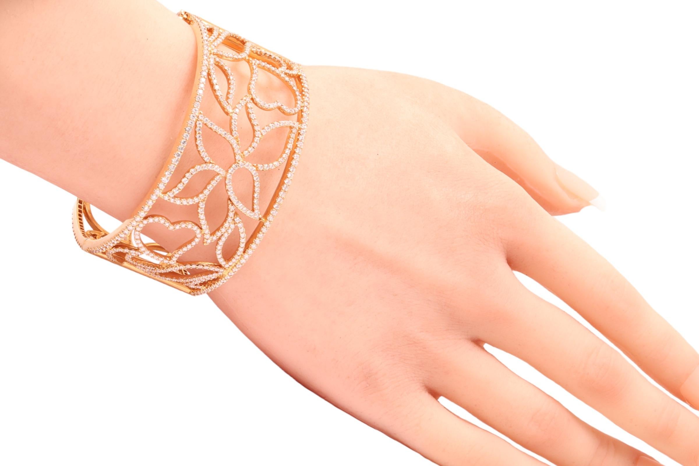 18kt Pink Gold Cuff Bracelet, Flower Design, set with 5.87 ct. Diamonds, 2 Sided For Sale 12