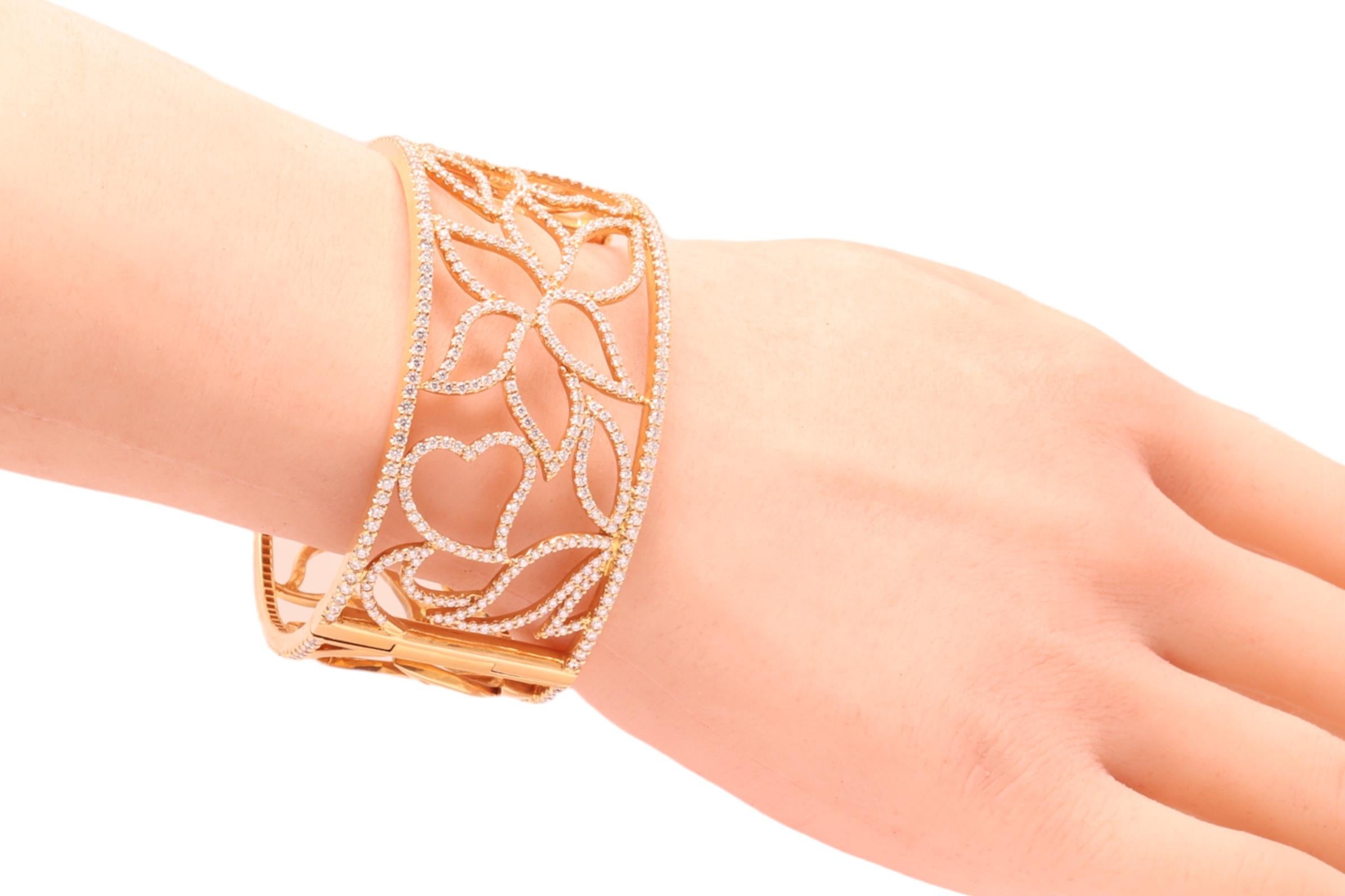 18kt Pink Gold Cuff Bracelet, Flower Design, set with 5.87 ct. Diamonds, 2 Sided For Sale 13