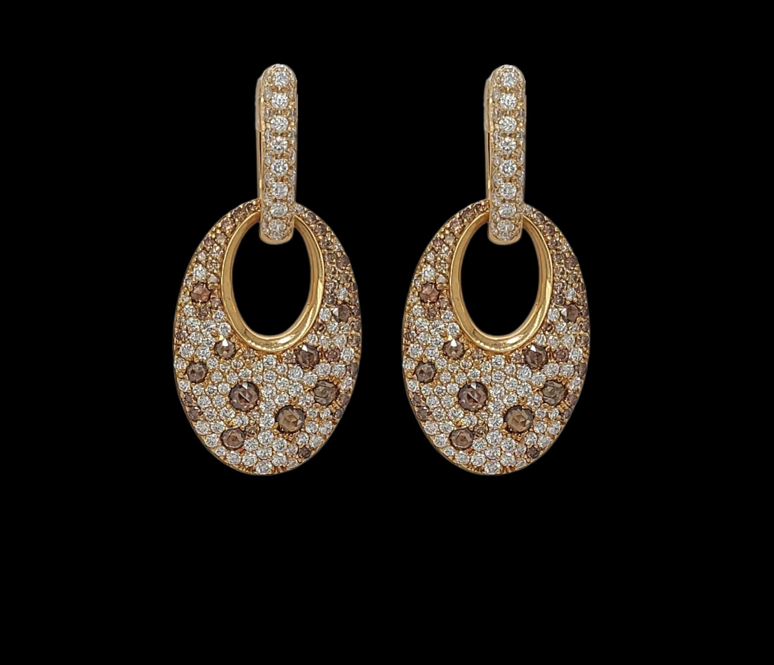 Brilliant Cut 18kt Pink Gold Earrings with 2.82ct White and Cognac Diamonds For Sale
