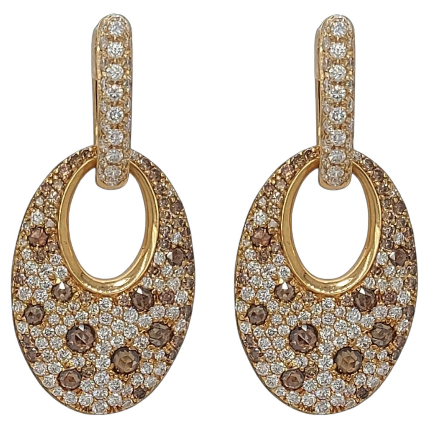 18kt Pink Gold Earrings with 2.82ct White and Cognac Diamonds For Sale