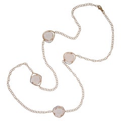 18kt Roségold lange Halskette  Kette mit rosa Quarzsteinen und natürlichen Diamanten