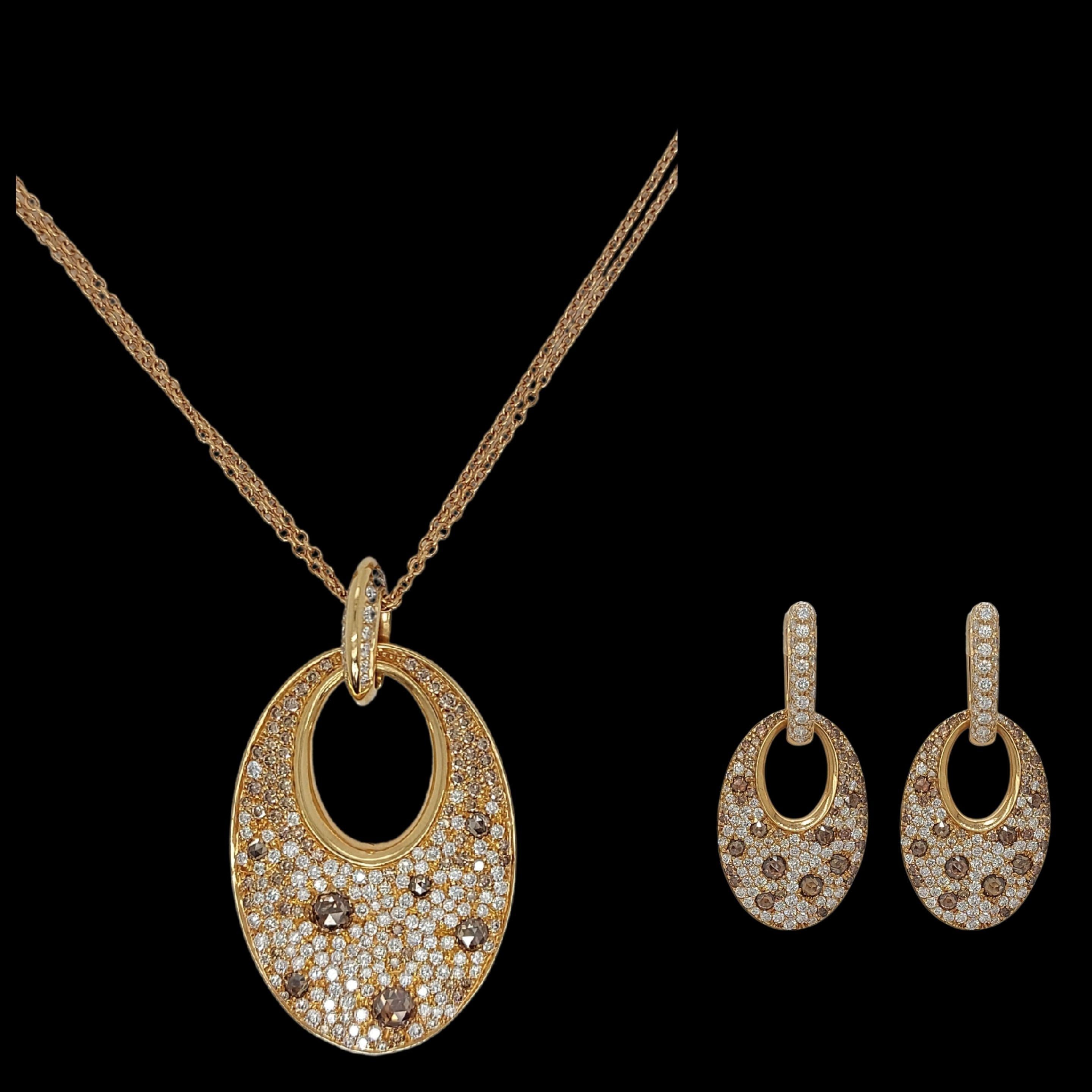 Collier en or rose 18 carats, pendentif serti de diamants blancs et cognac de 3,29 carats en vente 13