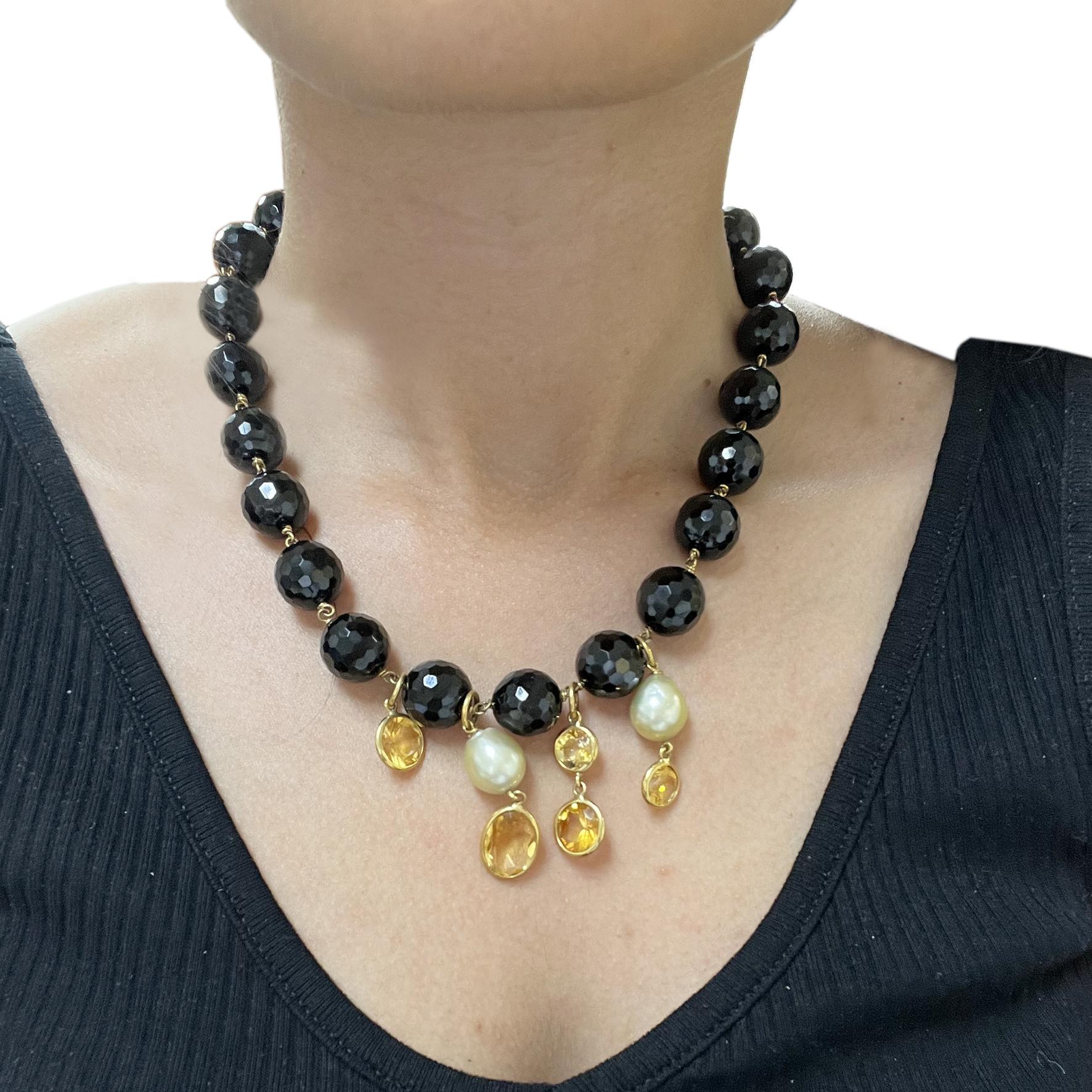 Brilliant Cut 18KT pink gold necklace with Onyx beads, pearls and citrine quartzes For Sale
