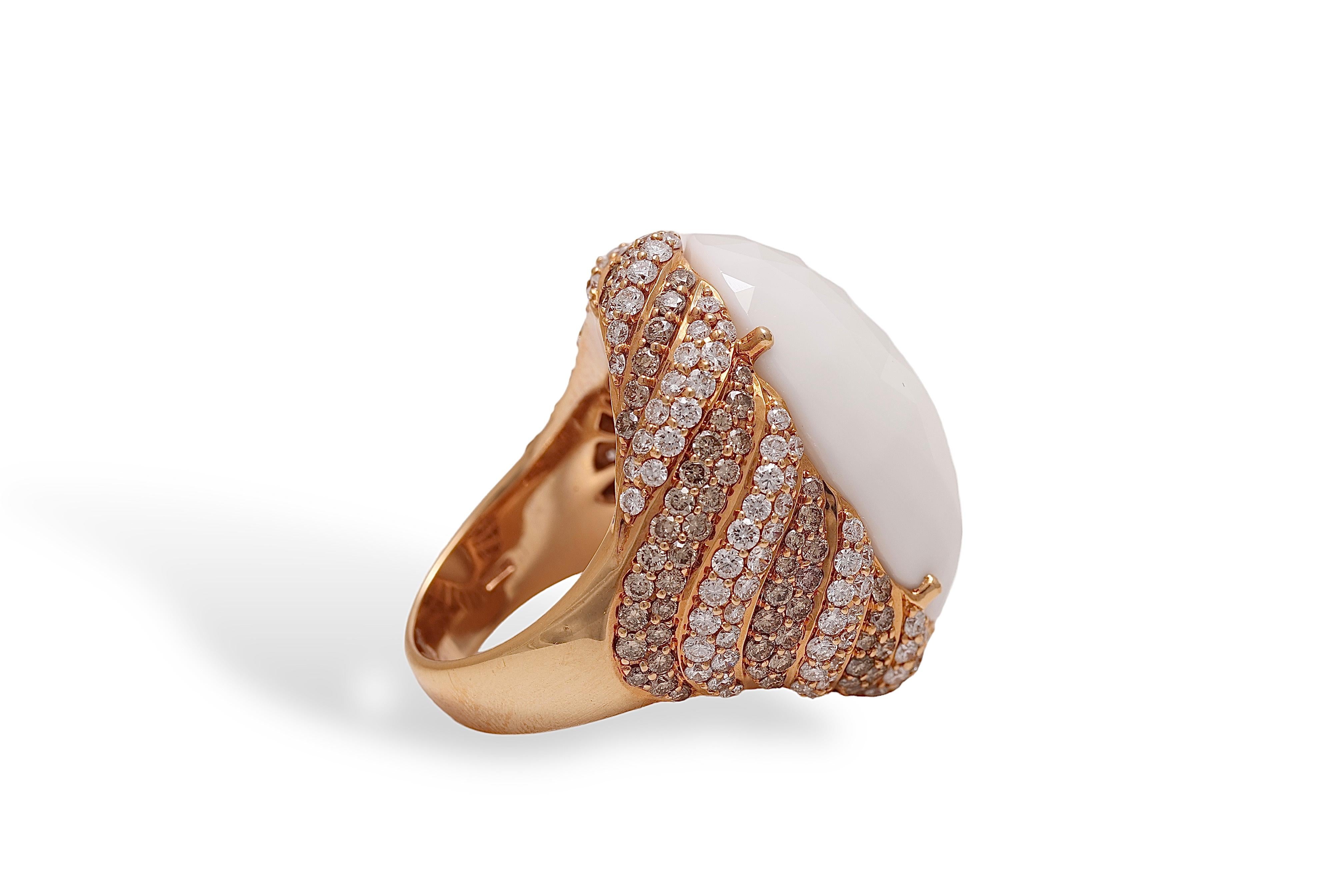 18kt Pink Gold Ring With 5.9 ct Agate Stone and 3.8 ct White & Cognac Brilliant  For Sale 2