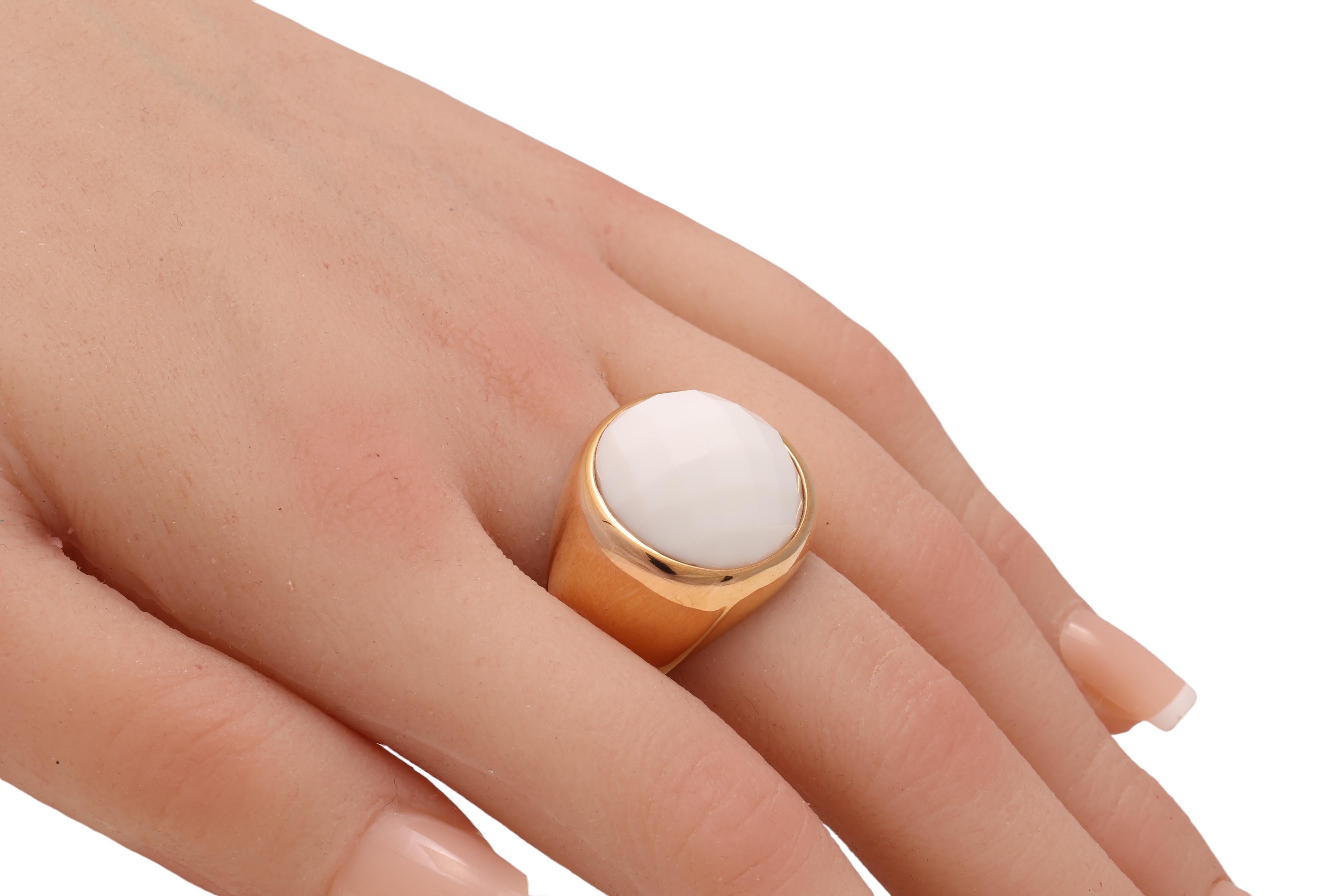 18kt. Pink Gold Ring With Round Faceted White Onyx Stone  For Sale 1