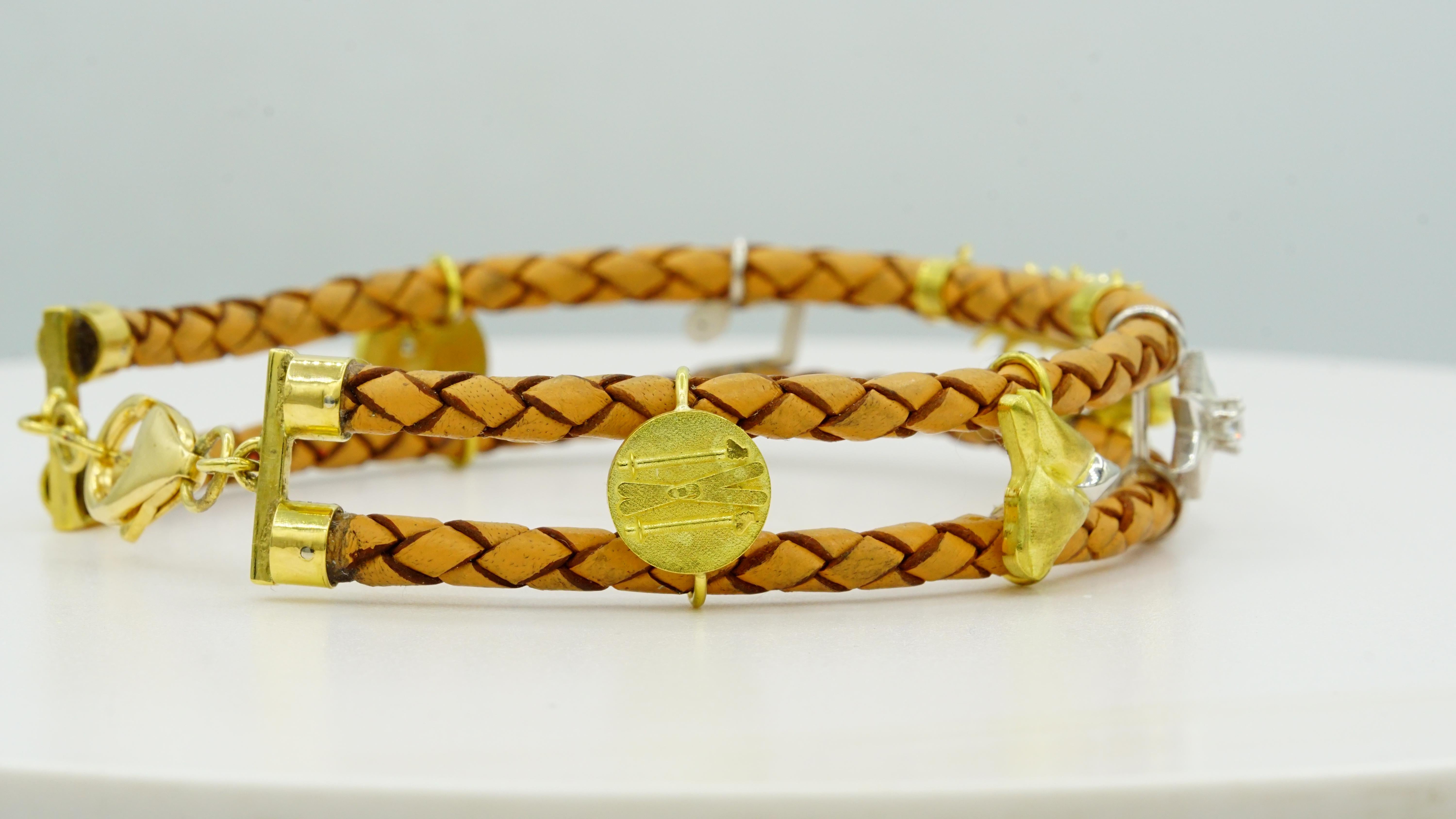Pulsera de cuero de oro platino de 18 quilates personalizada Charms: Hechos a Medida en venta 3