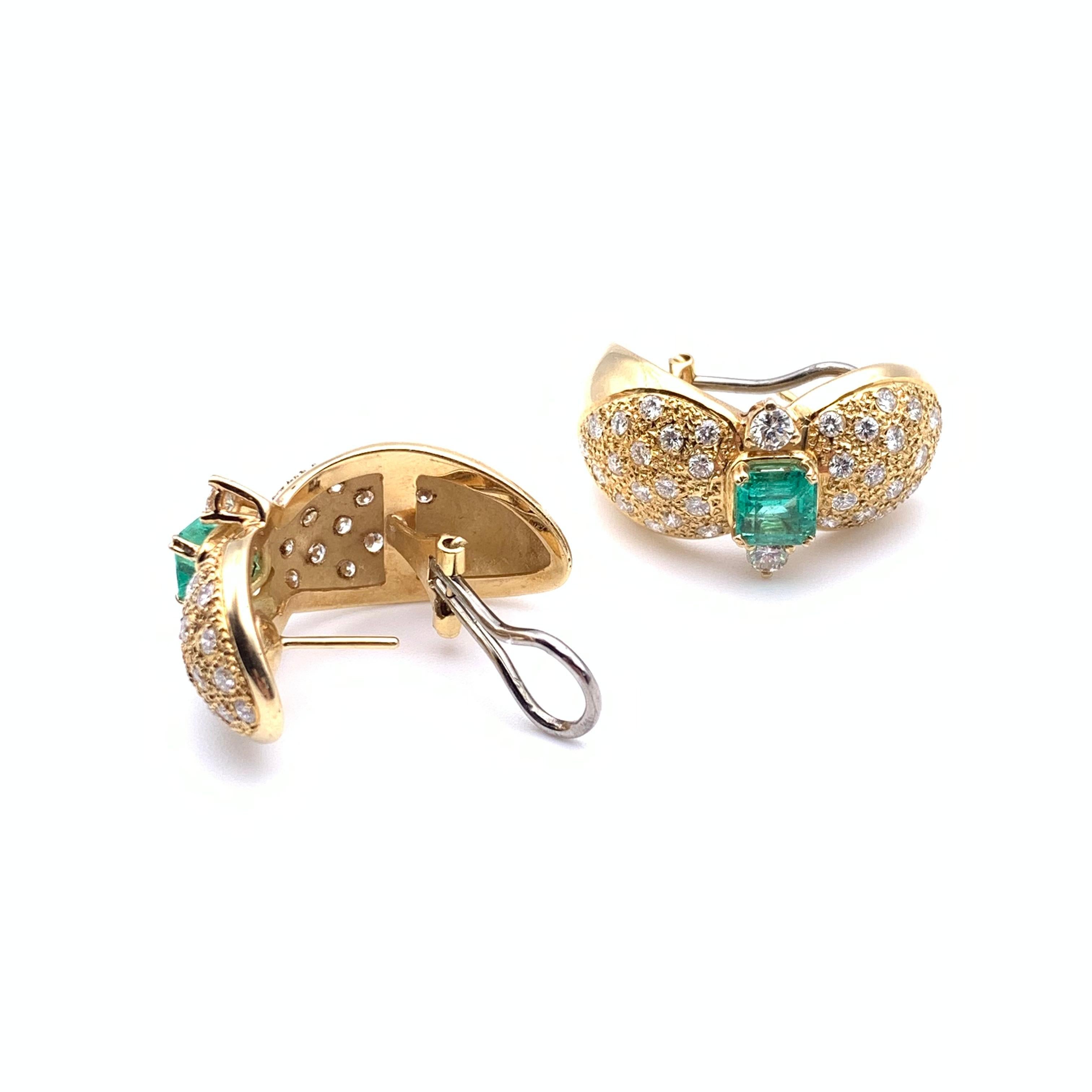 Parure Demi con smeraldo e diamante d'epoca 18KT in vendita 1