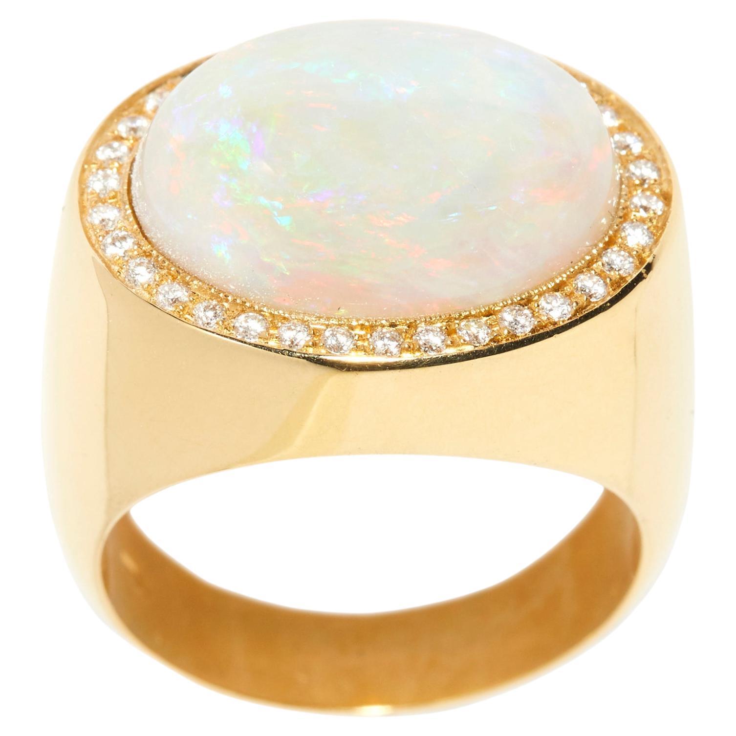 Anillo de oro amarillo de 18 quilates Ópalo y diamantes en venta