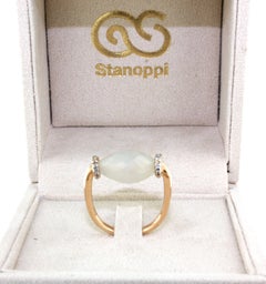 18Kt Rode White Gold Natural Stones White Diamond Fashion Elegant Cocktail Ring