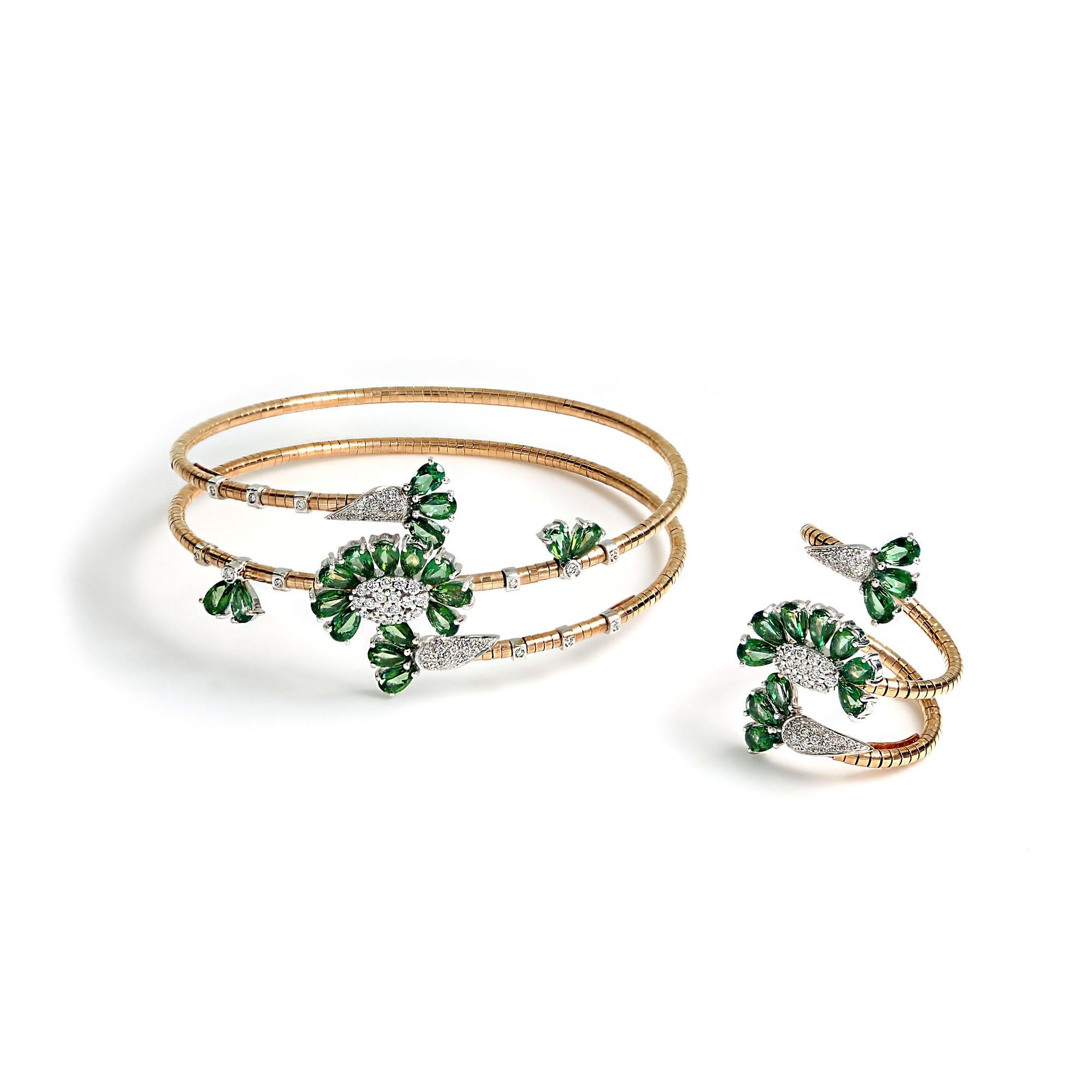 Contemporary 18kt Rose and White Gold Flex Bracelet Flowers with Green Topazes and Diamonds For Sale