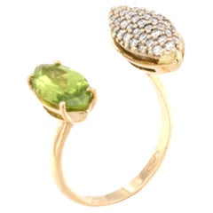 18Kt Rose and White Gold with Peridot and White Diamonds Cocktail Modern Ring
