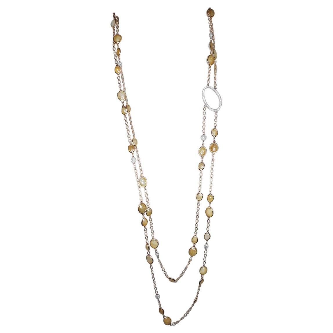 Moderne Halskette aus 18 Karat Roségold und Weißgold mit gelben Saphiren und weißen Diamanten
