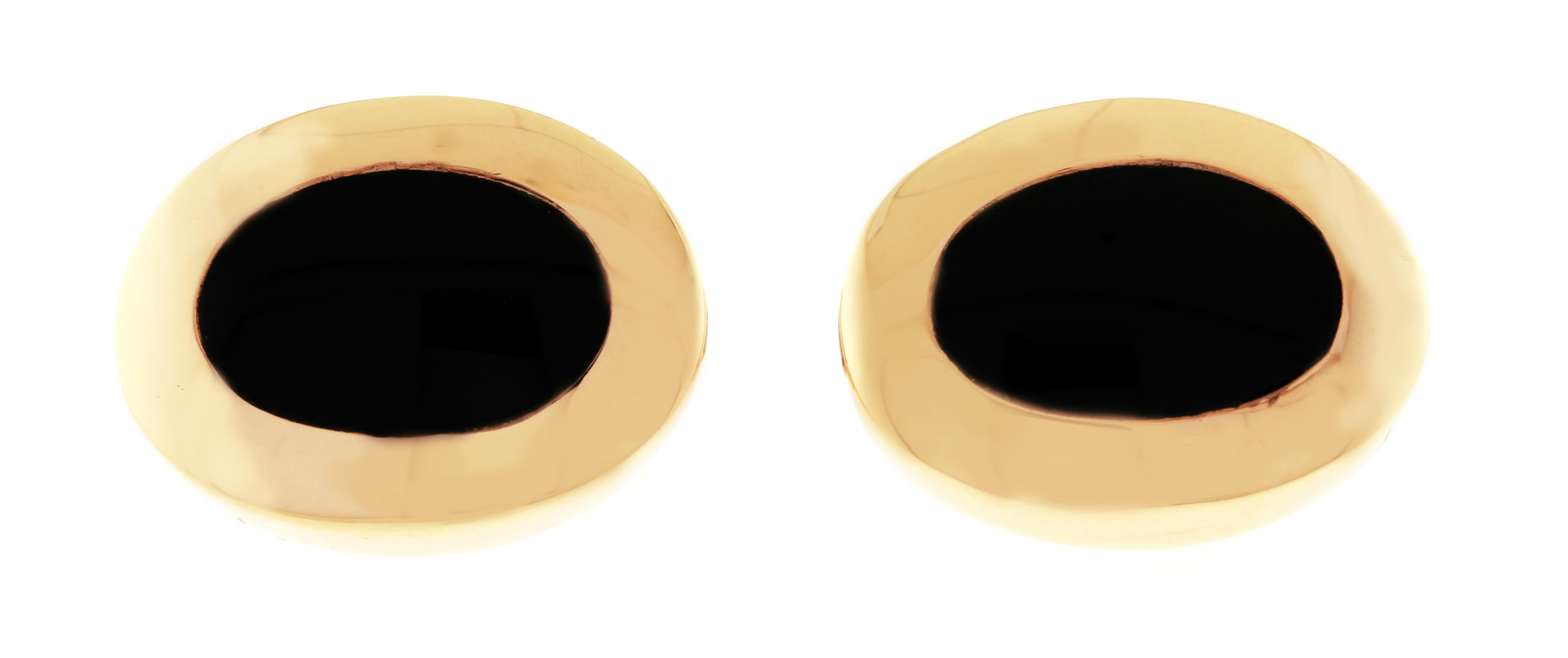 Taille ovale Boutons de manchette en or rose 18kt et onyx noir en vente