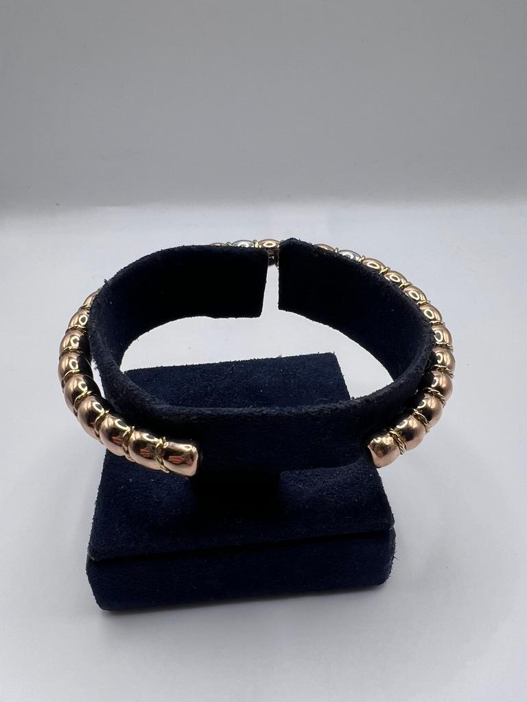 18kt Rose Gold and Diamond Bangle In Excellent Condition For Sale In New York, NY