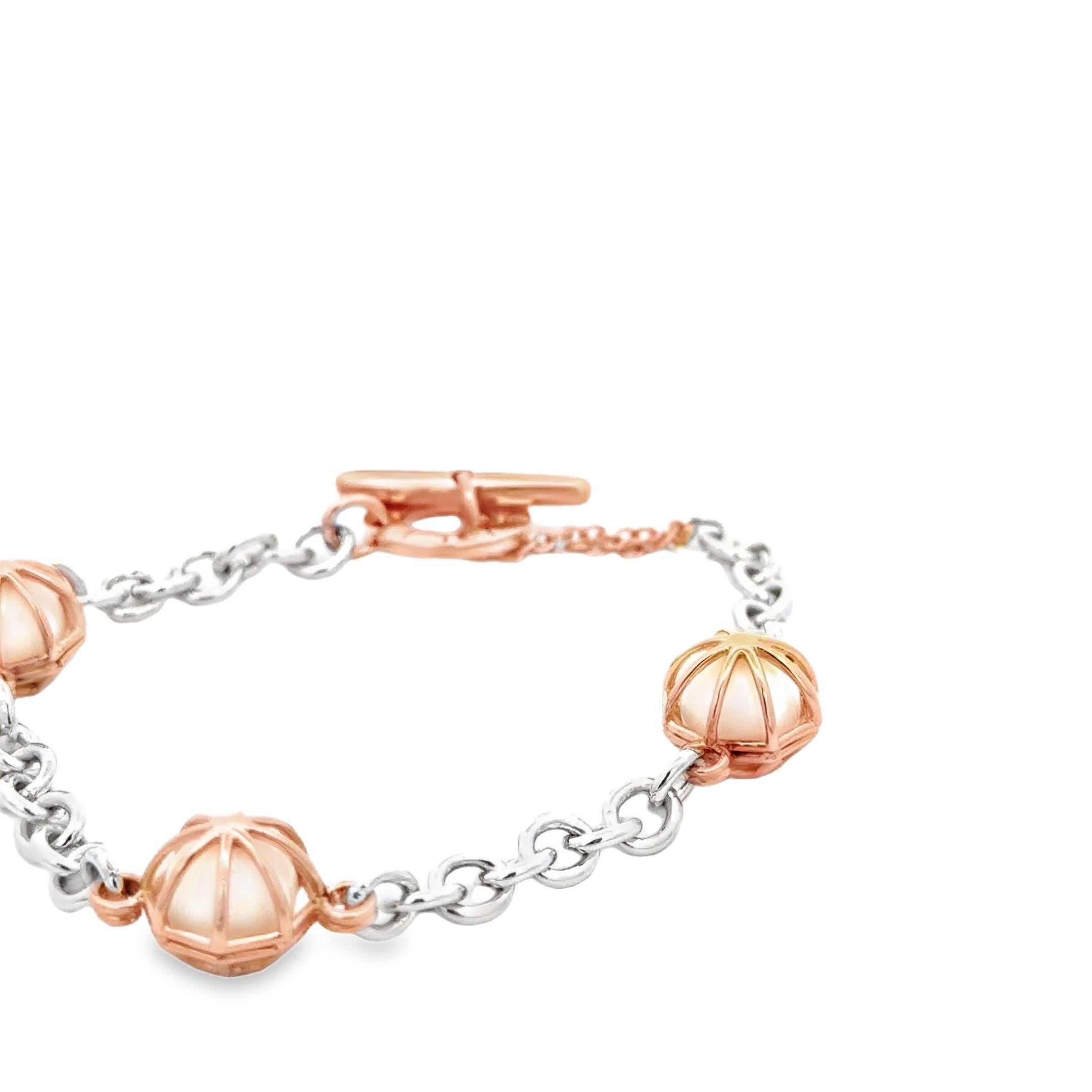 A stunning mix of rose gold and silver, adorned with natural Howlite boules.
Length inches 7