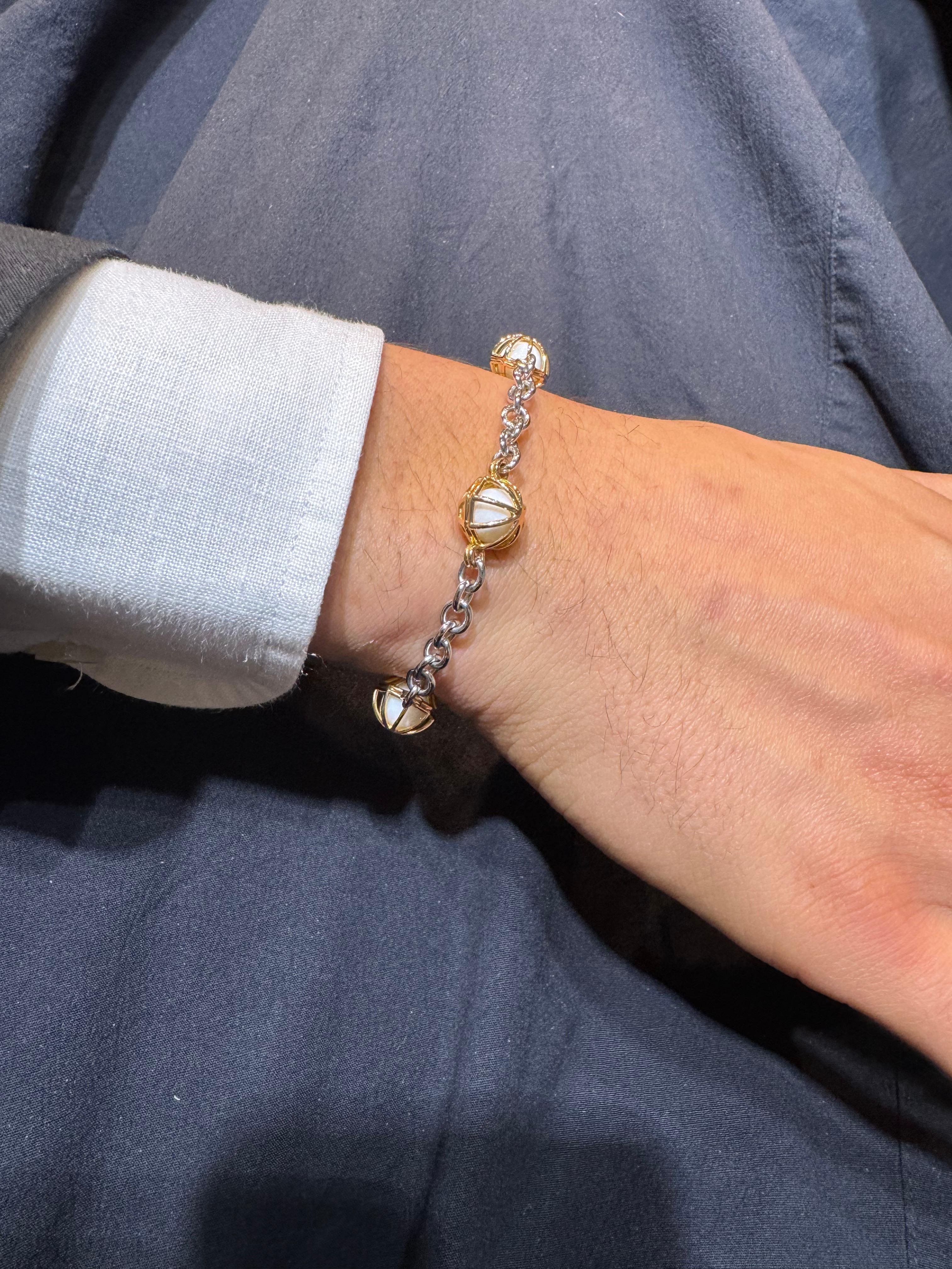 Pulsera de cadena de oro rosa y plata de 18 quilates con esferas de howlita en venta 1