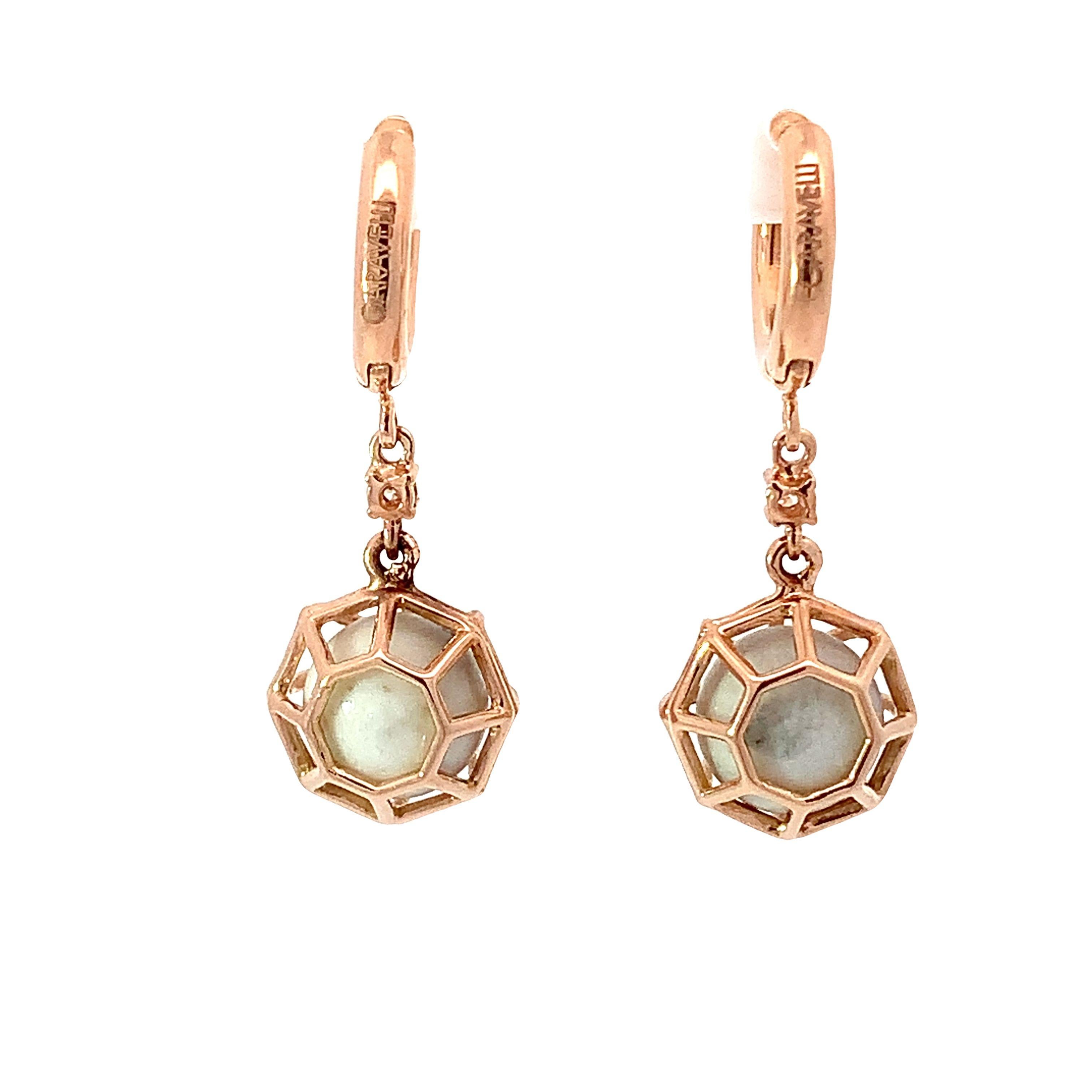Contemporain Boucles d'oreilles pendantes en or rose 18 carats avec chaîne blanche  Sphères en howlite en vente