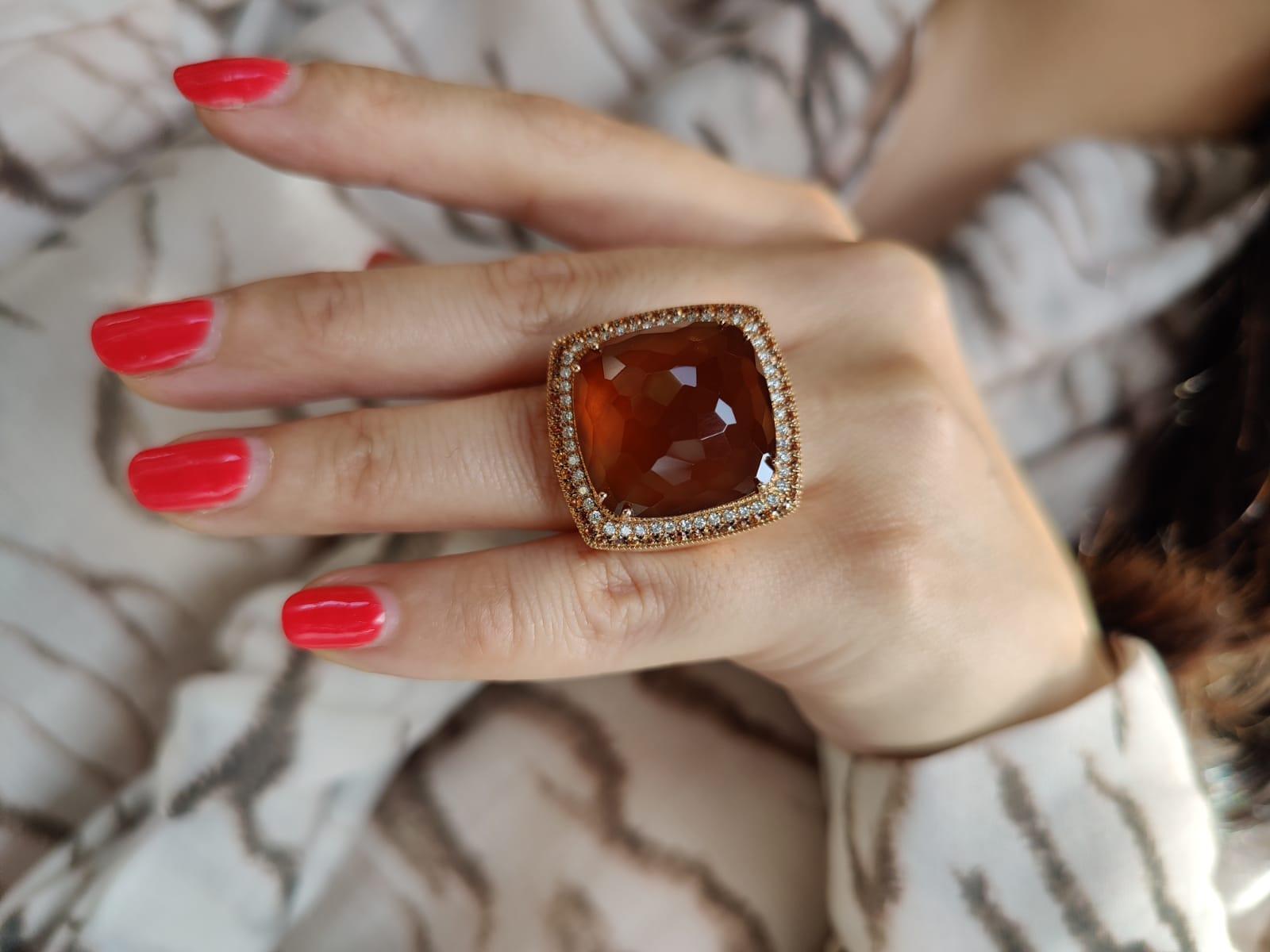 18kt rose gold cushion cut cocktail ring orange sapphires and diamonds In New Condition For Sale In Amsterdam, NL