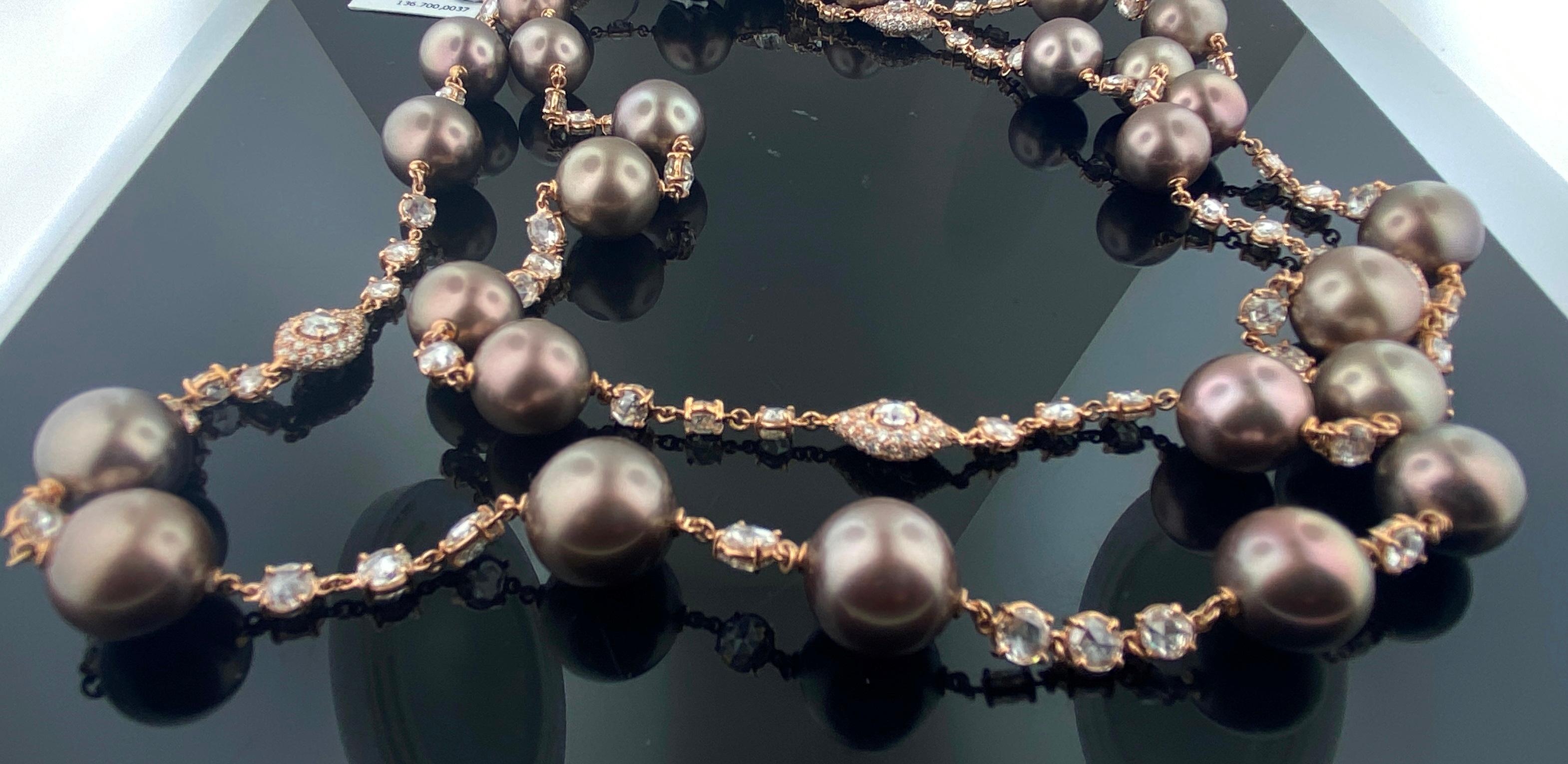Halskette aus 18KT Roségold mit Diamanten und Südseeperlen im Angebot 1