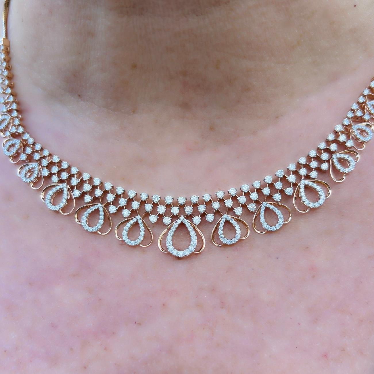Women's 18kt Rose Gold Diamond Choker Necklace For Sale