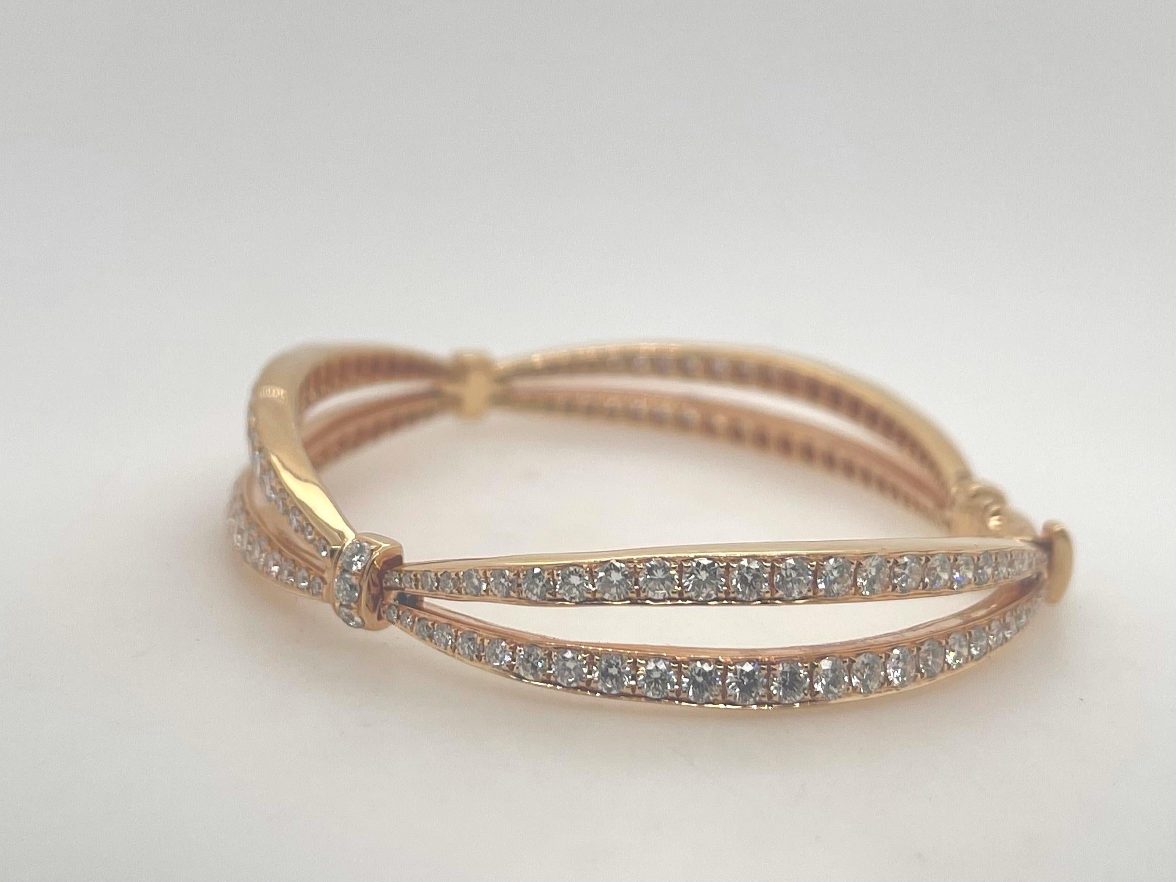 Round Cut 18kt Rose Gold Diamond Open Link Bangle For Sale