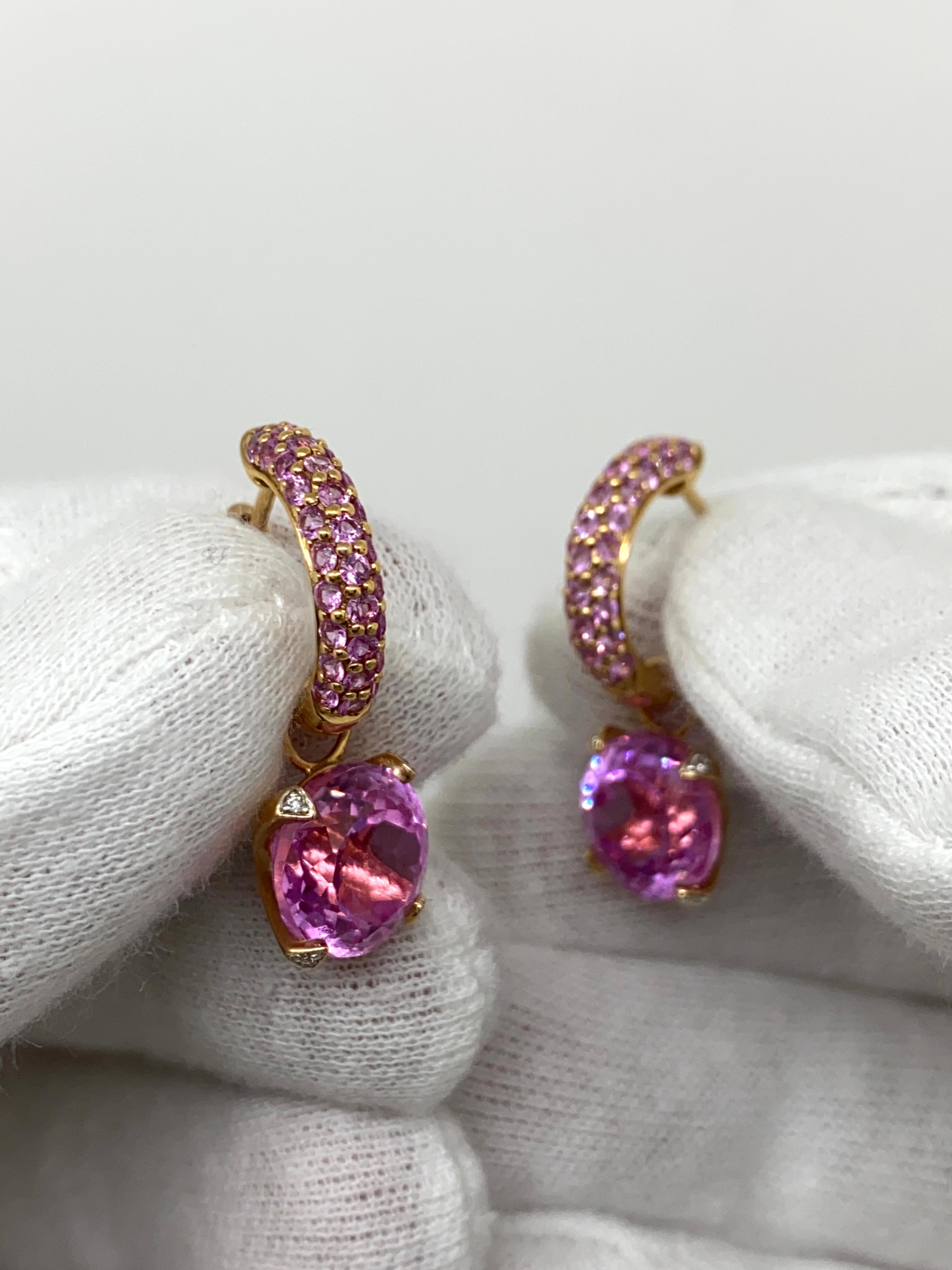 Drop earrings made of 18 kt rose gold with pink natural sapphires for ct.1.39 and pink hydrothermal quartz and white brilliant-cut diamonds for ct.0.02

Welcome to our jewelry collection, where every piece tells a story of timeless elegance and