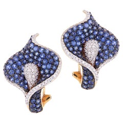 18kt Rose Gold Earrings Arum Flower 3.78 Ct Blue Sapphires & 0.71 White Diamonds