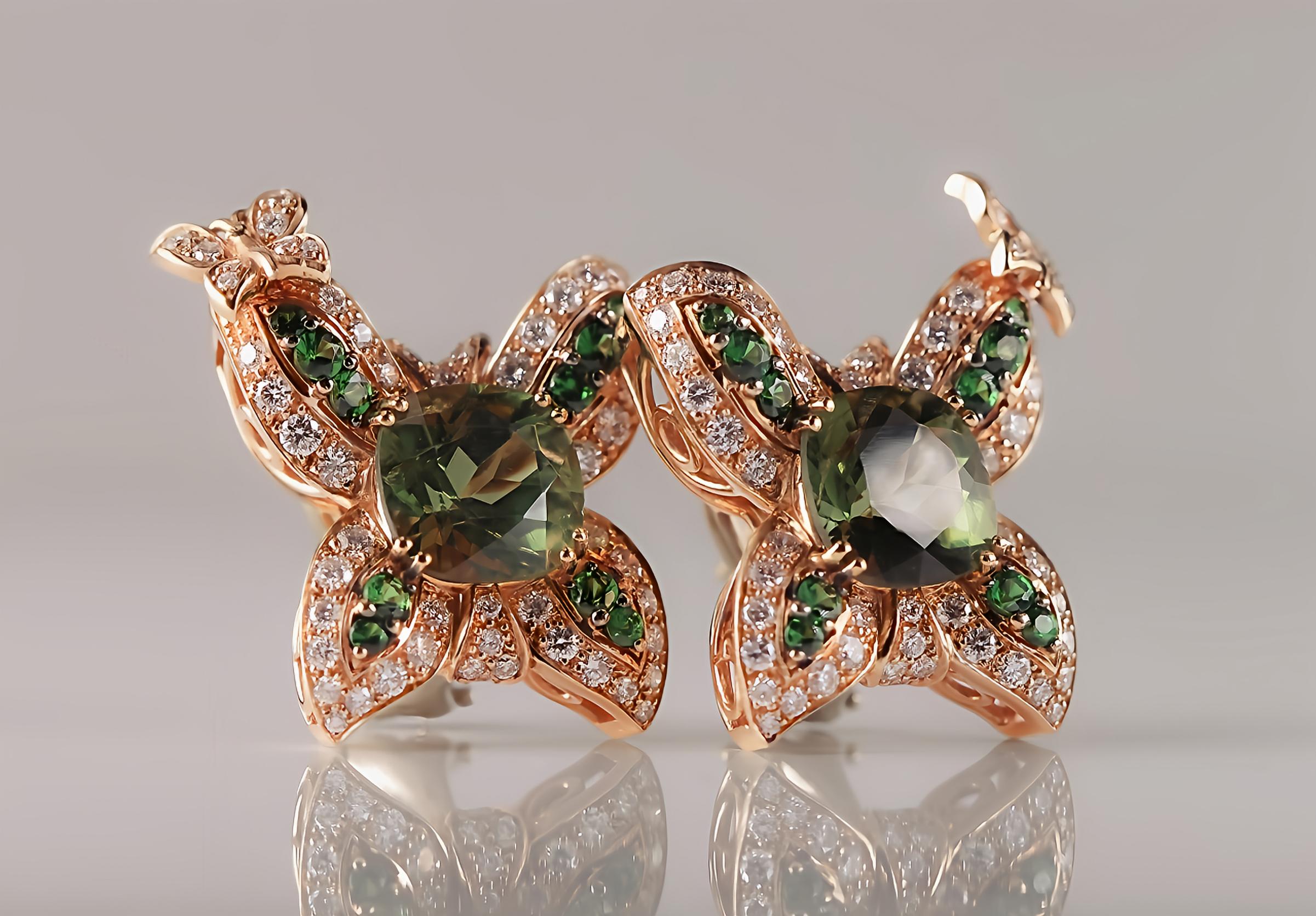 Contemporary Sweet 18kt Rose Gold Earrings with Green Tourmalines, Diamonds, and Tsavorites For Sale