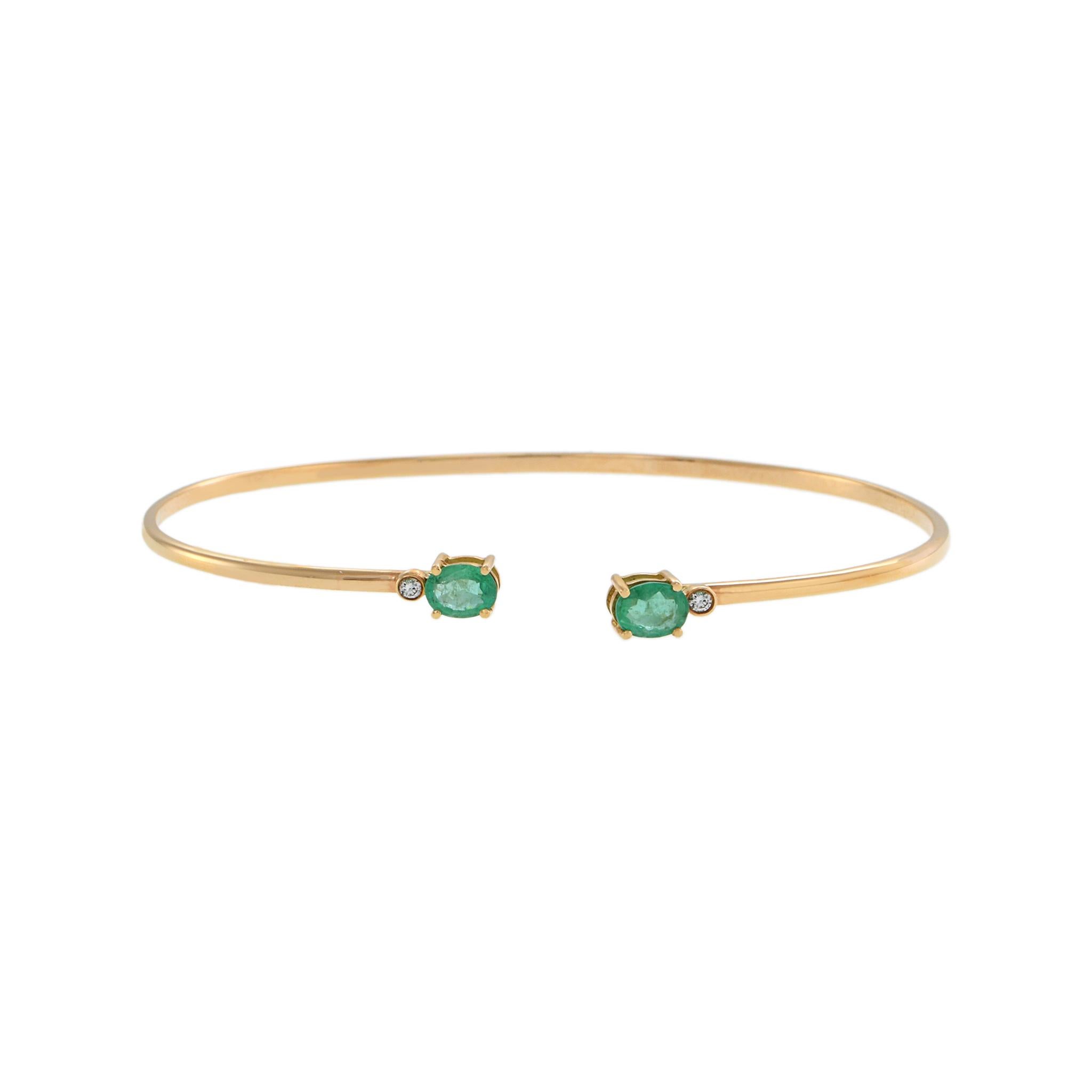 This timeless bangle is crafted with carefully selected stones of the highest quality, set in an elegant 18KT rose gold setting for a luxurious finish. The combination of 0.68CT emeralds and diamonds is sure to make a statement.