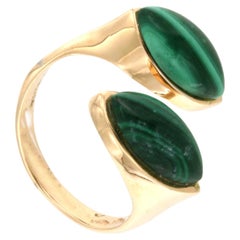 Anello da cocktail in oro rosa 18Kt con malachite naturale verde, design moderno e alla moda