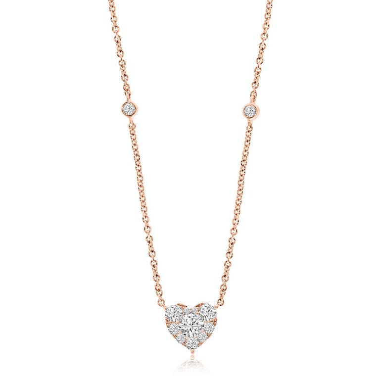 18 Karat Rose Gold Heart Shape Diamonds Cluster Necklace For Sale at 1stdibs