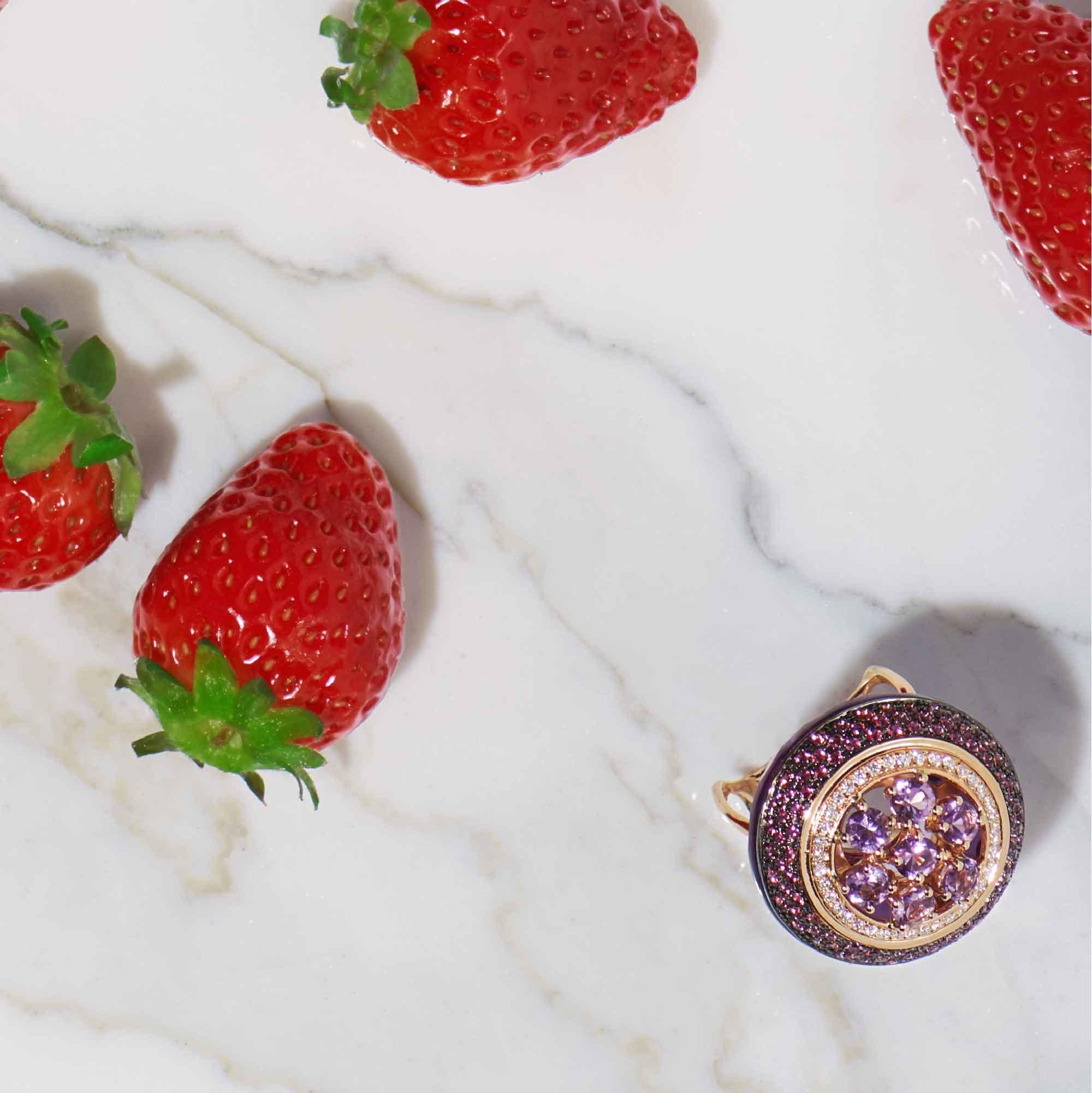For Sale:  18kt Rose Gold Les Bonbons Rounded Purple Cocktail Ring with Diamonds 4