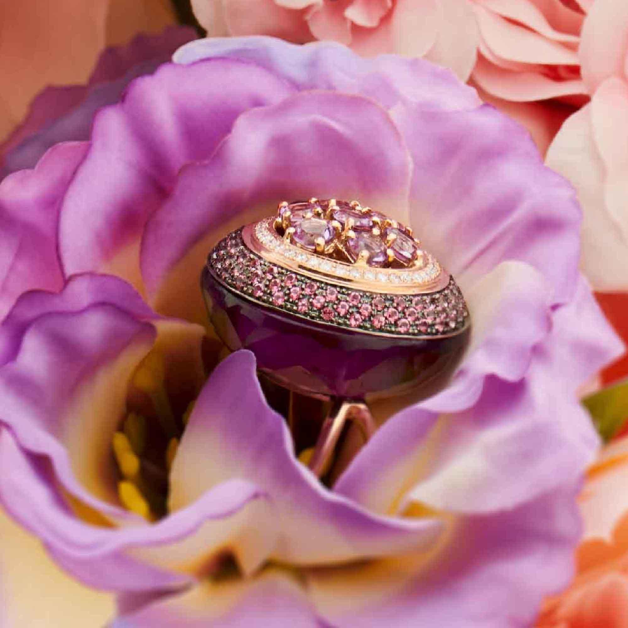 For Sale:  18kt Rose Gold Les Bonbons Rounded Purple Cocktail Ring with Diamonds 3
