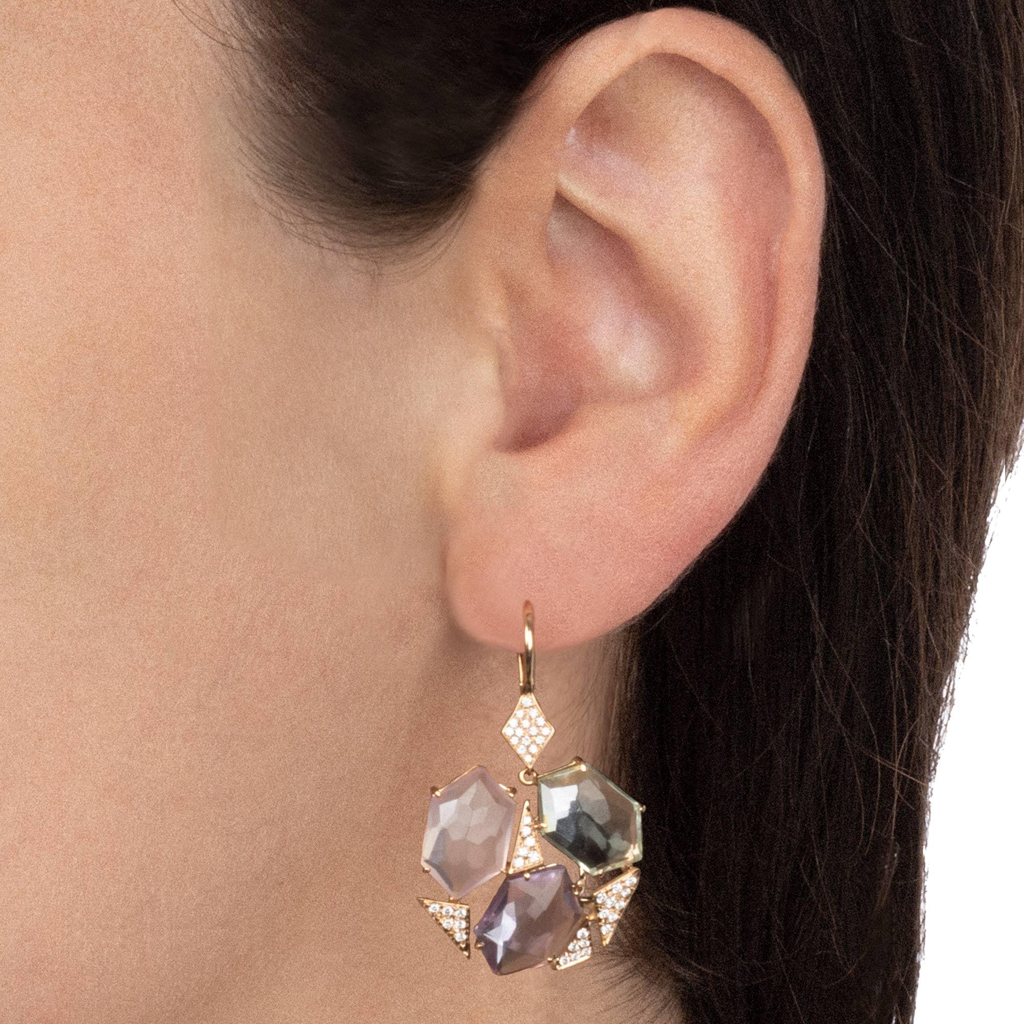 Bright, classy and bold, this earrings are all you need to jazz-up a minimal outfit or add a touch of exclusiveness to your look. The brightness of the gemstones blends with the warm tone of rose gold while the small diamonds add some classy