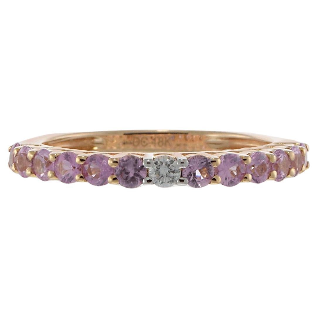 Anillo de oro rosa de 18 quilates con zafiro rosa y diamantes
