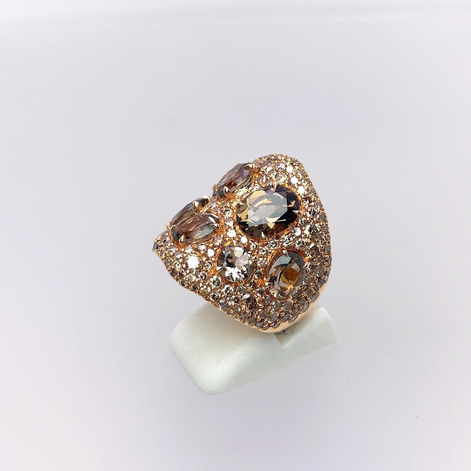 Anillo de oro de 18 quilates con diamantes marrones de 3,51 quilates y diamantes marrones de 5,83 quilates Cuarzo ahumado ovalado Artesano en venta