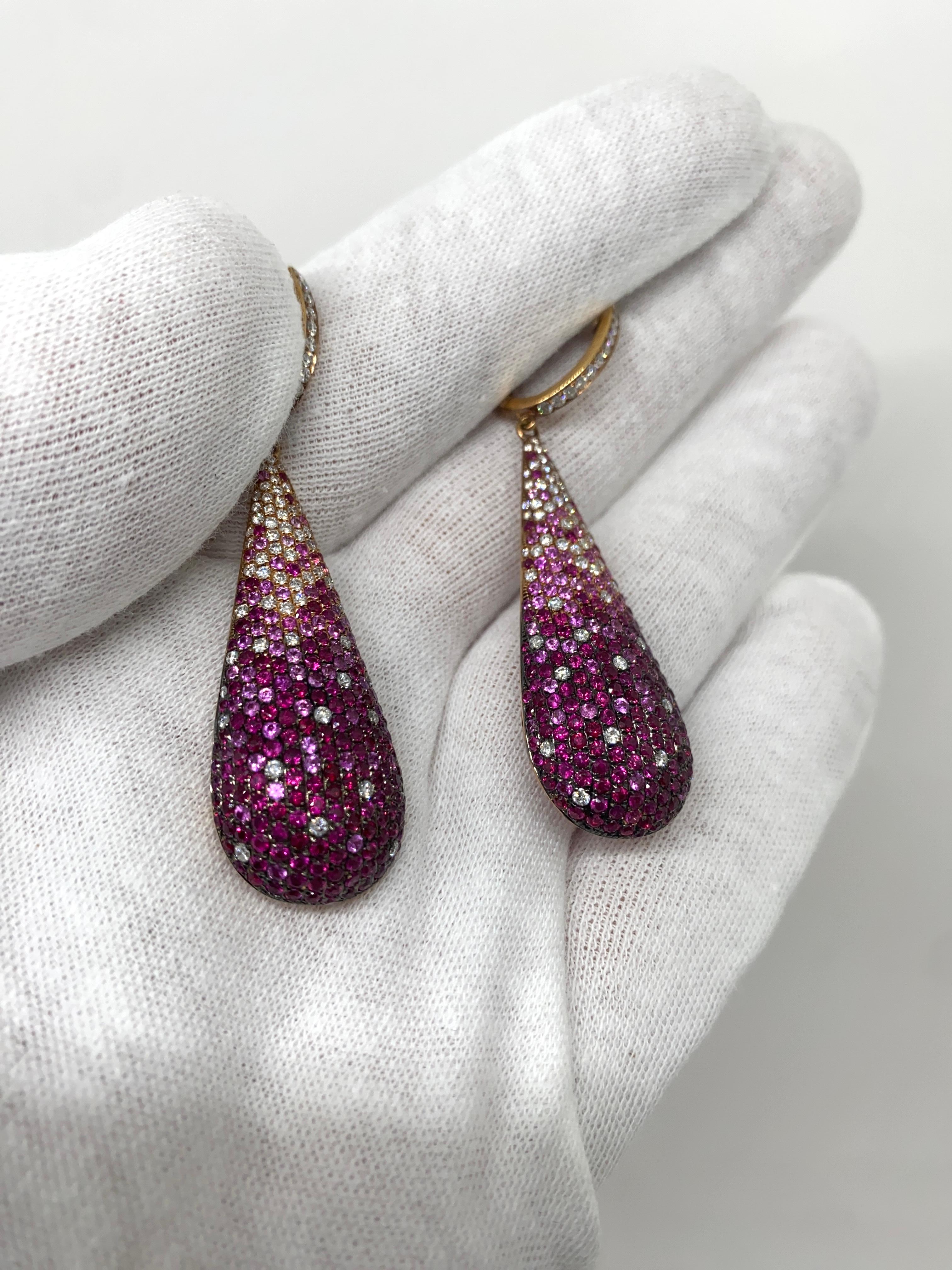 Brilliant Cut 18kt Rose Gold Stunning Drop Earrings 4.13ct Rubies 1.82ct Sapphires & Diamond For Sale