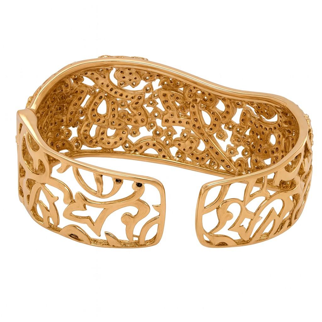 Bracciale in oro rosa 18kt con diamanti bianchi e neri In condizioni buone in vendita a Philadelphia, PA
