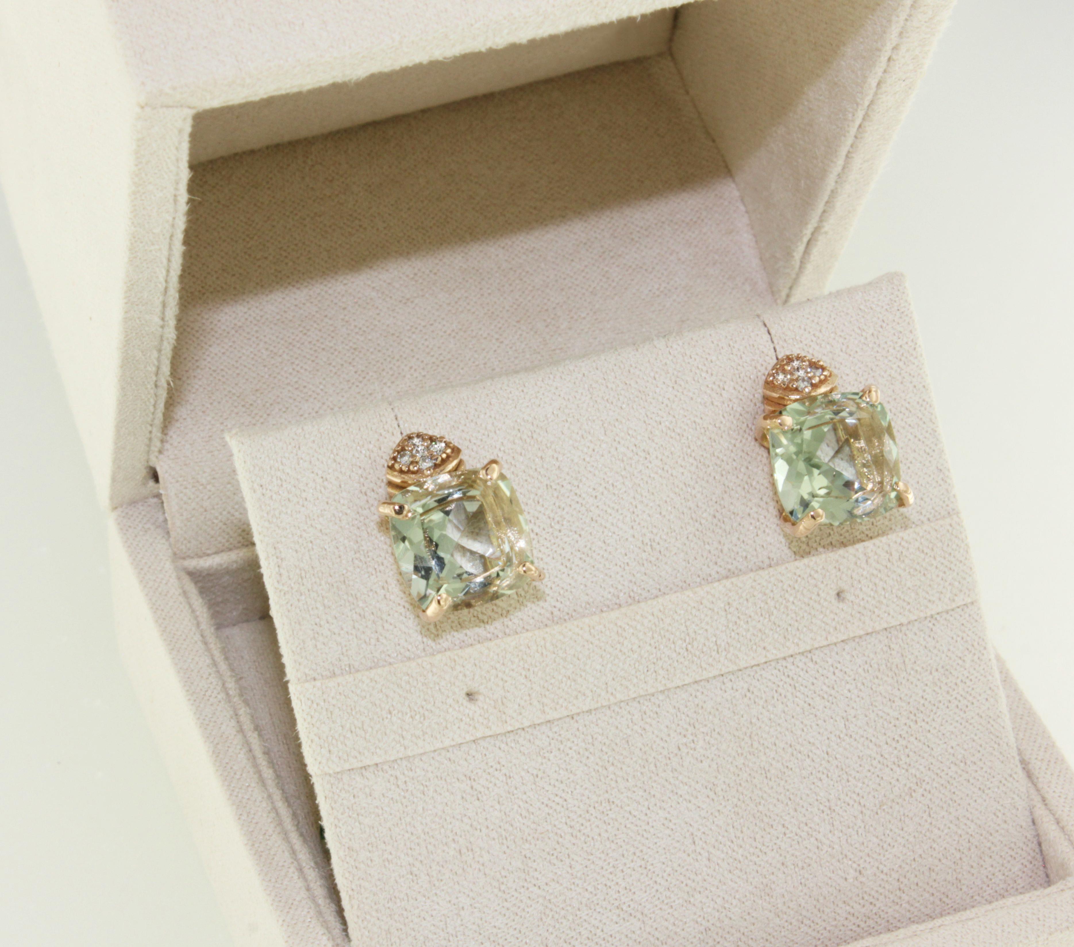 Women's or Men's 18Kt Rose Gold With Green Amethyst And White Diamonds Earrings For Sale