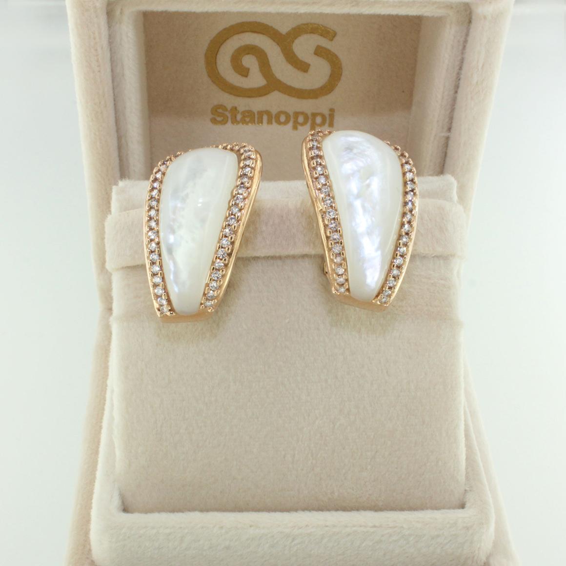 18kt Rose Gold With Mother of Pearls And White Diamonds Earrings  For Sale 1
