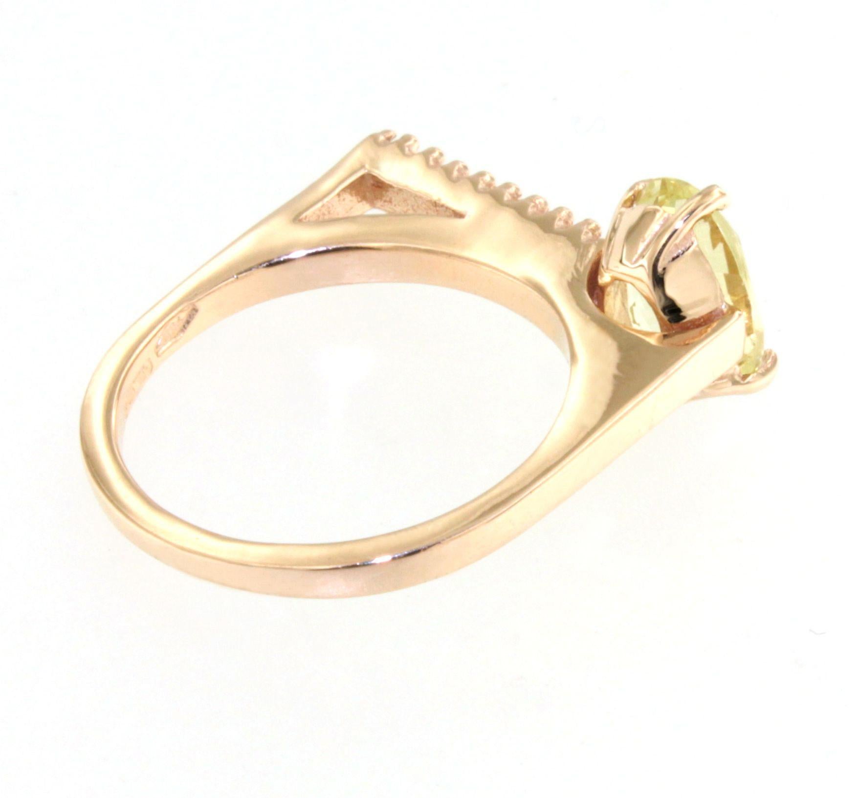 18Kt Rose Gold mit natürlichem Semiprecius Stein und Zirkon Cocktail Design Ring (Moderne) im Angebot