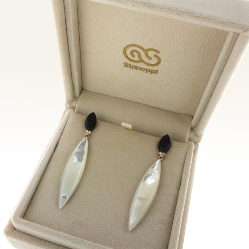 18 Karat Roségold Ohrringe mit Perlmutt und weißen Diamanten von Onix im Zustand „Neu“ im Angebot in GALLARATE, IT