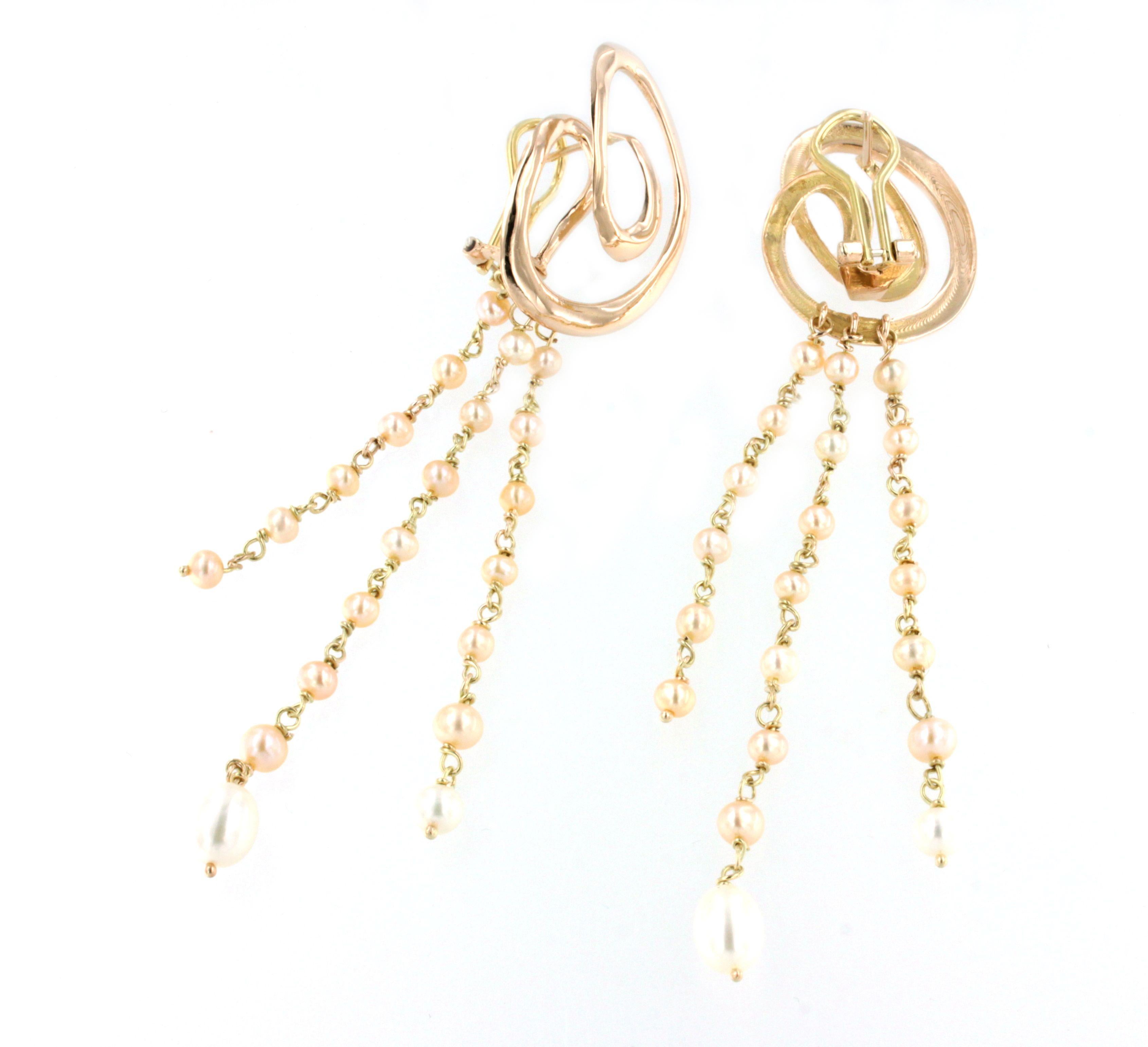 Taille ronde Incroyables boucles d'oreilles modernes en or rose 18 carats et perles, fabriquées à la main en Italie en vente