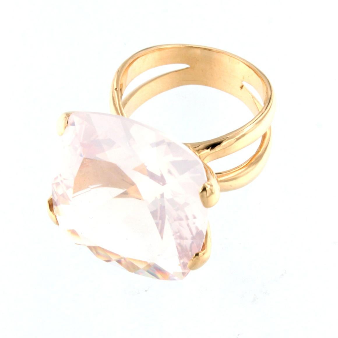 Modern 18kt Rose Gold with Pink Quartz Ring For Sale