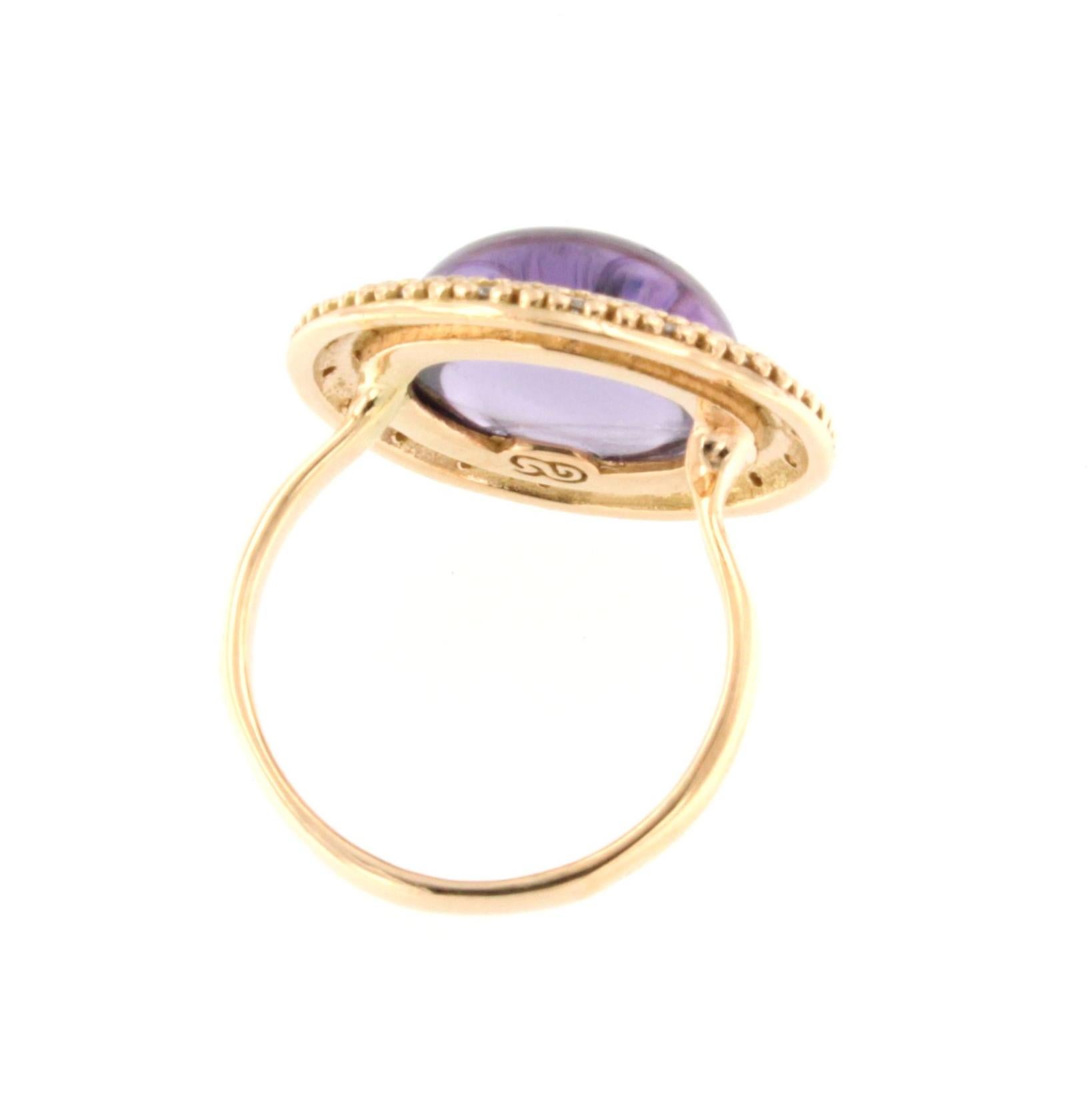 Moderner Ring aus 18 Karat Roségold mit lila Cabochon, Amethyst und weißen Diamanten im Zustand „Neu“ im Angebot in GALLARATE, IT
