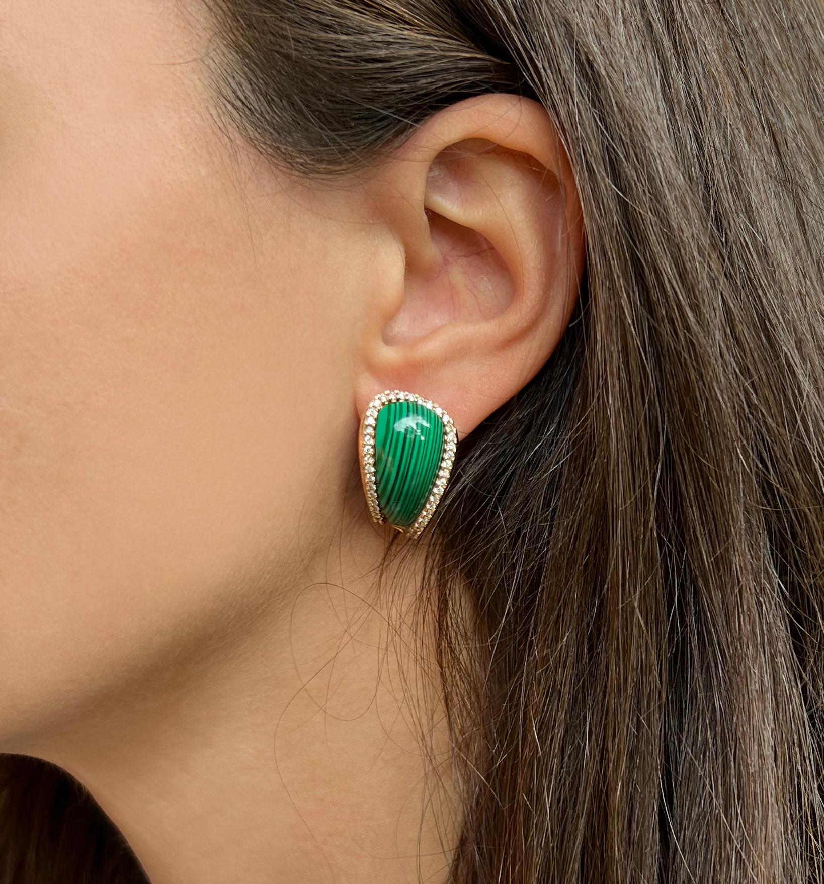 Modern earrings, comfortable to wear with trendy stone. 
18Kt Rose Gold with White Diamonds and Malachite Modern Amazing Earrings 
g.11.00   white diamonds kt  0.80 


 All Stanoppi Jewelry is new and has never been previously owned or worn. Each