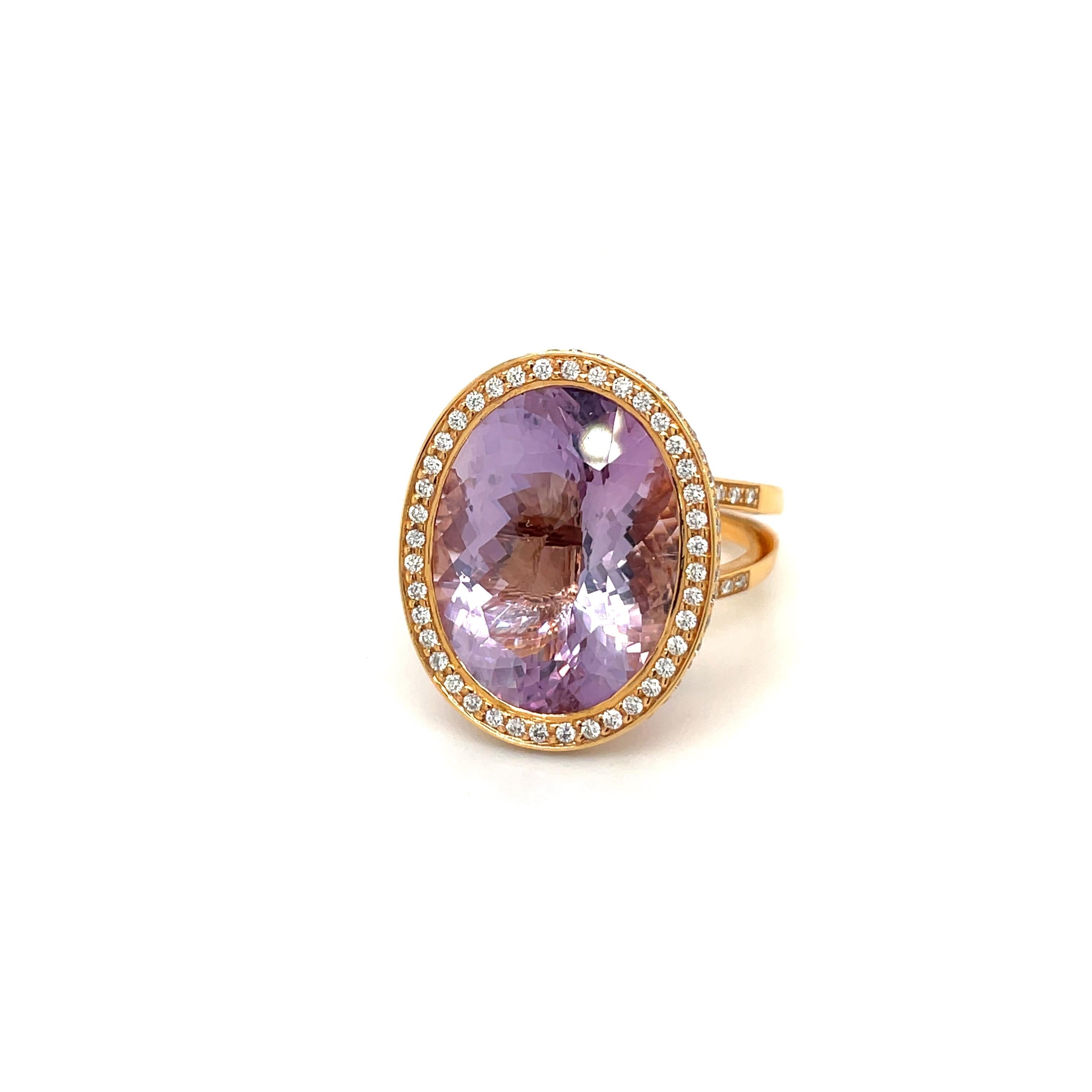 Women's or Men's 18kt Rose Gold Zorab Creations 12.18ct Amethyst Ring with Diamonds For Sale