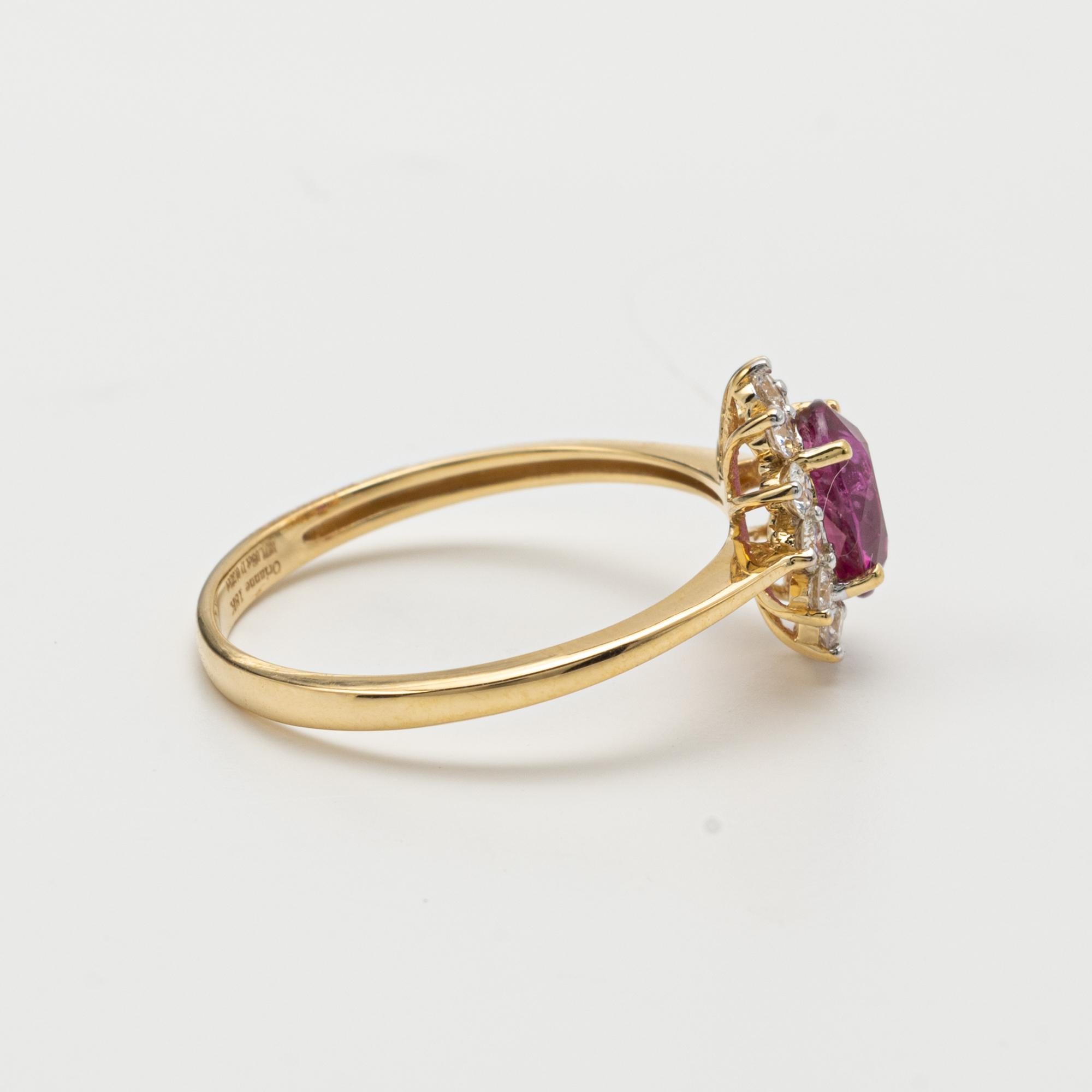 18kt Ruby and Diamond Ring In Good Condition In Palm Beach, FL