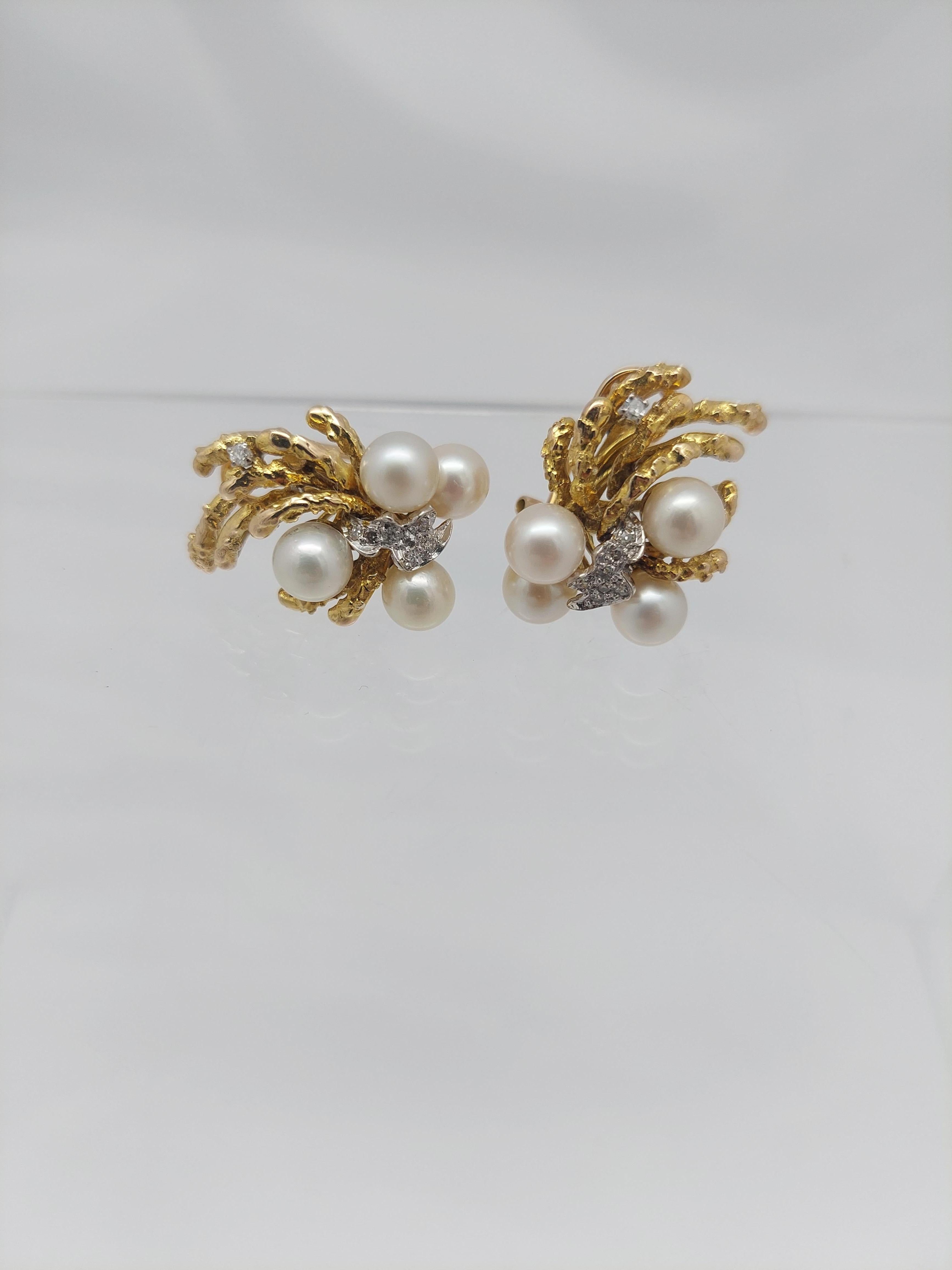 Set di orecchini e spilla con perle e diamanti 18KT di Fordley in vendita 6